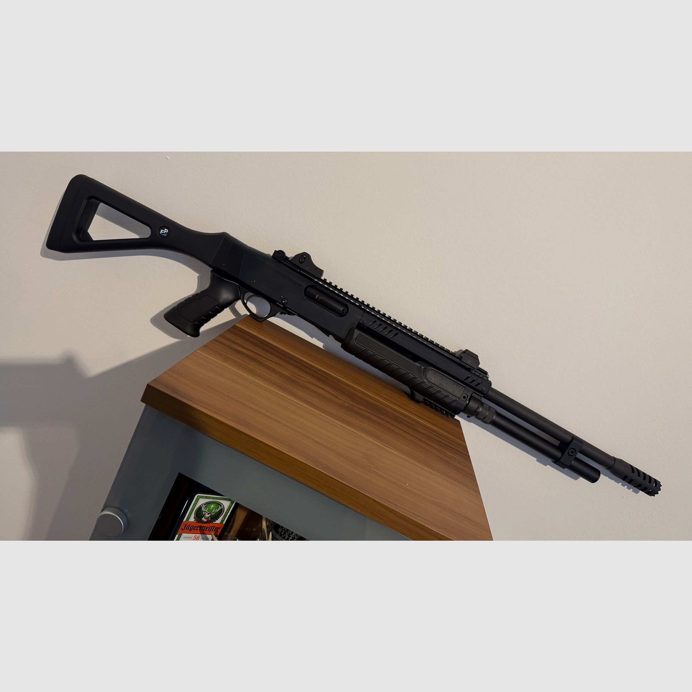 Fabarm stf 12 standard, pump-action shotgun with fore-end