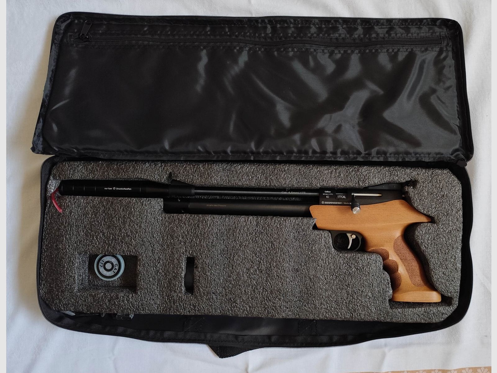 Pistolet pneumatyczny Diana Bandit+ Pompka powietrzna