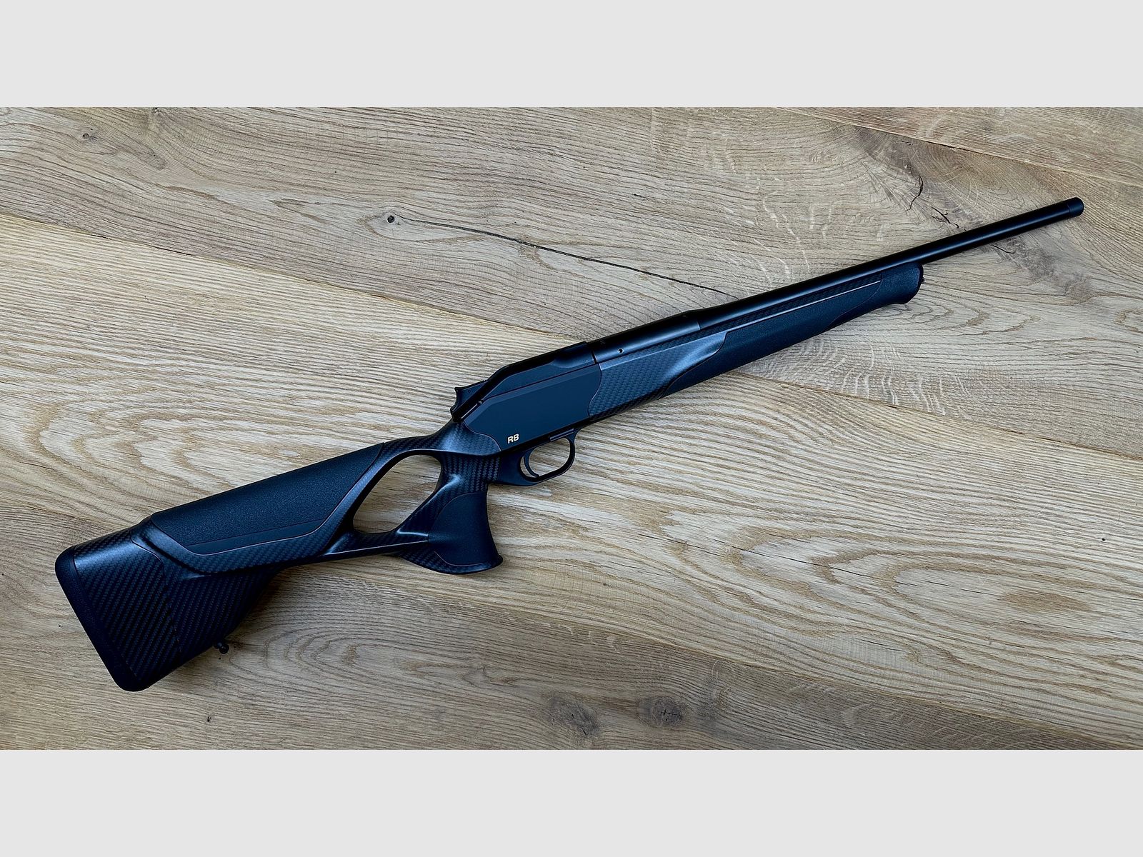 Blaser R8 Ultimate Carbon / Linksausführung / gekürzter Lauf / M15x1 / Standardkaliber nach Wahl, Bild 3 von 6