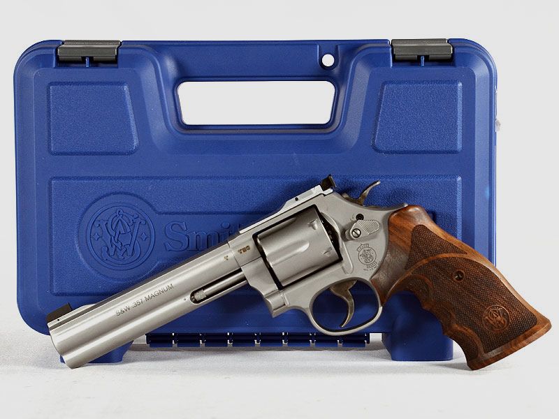 Smith & Wesson 686 Target Champion
