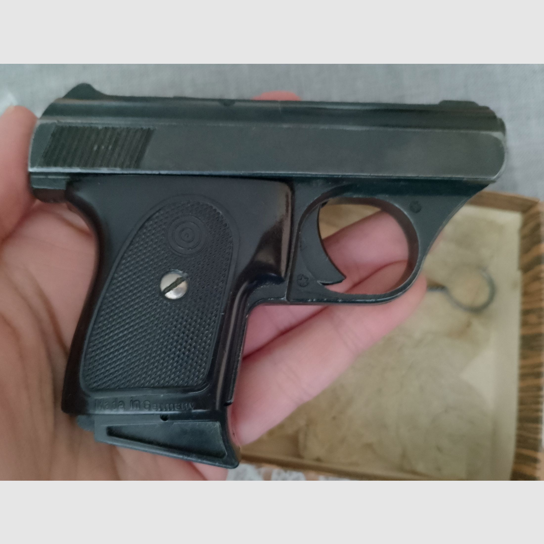 Seltene ME 8 Detective 8mm Knall im PTB 100/2