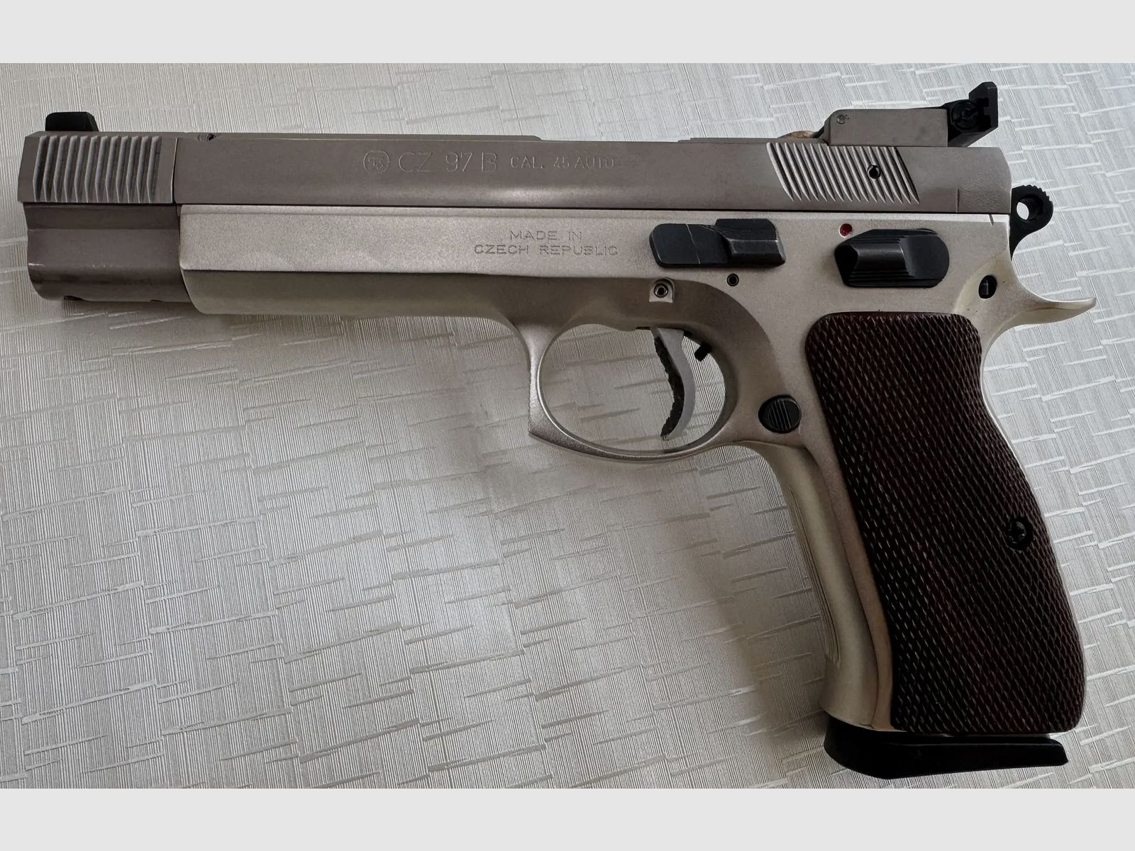 Brünner CZ 97 – Drost full construction, 6 inches, caliber .45 ACP