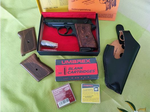 Luger 88 - 8 mmK PTB 414 aus der Röhm-Fertigung mit Holzgriffschalen, Lederholster, Munition
