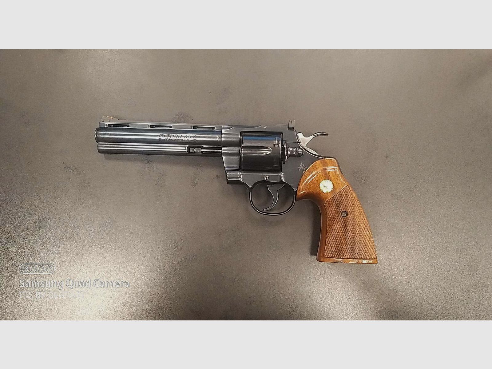 COLT PYTHON 6 POLLICI 357 MAGNUM ECCELLENTE OCCASIONE, billede 1 af 9