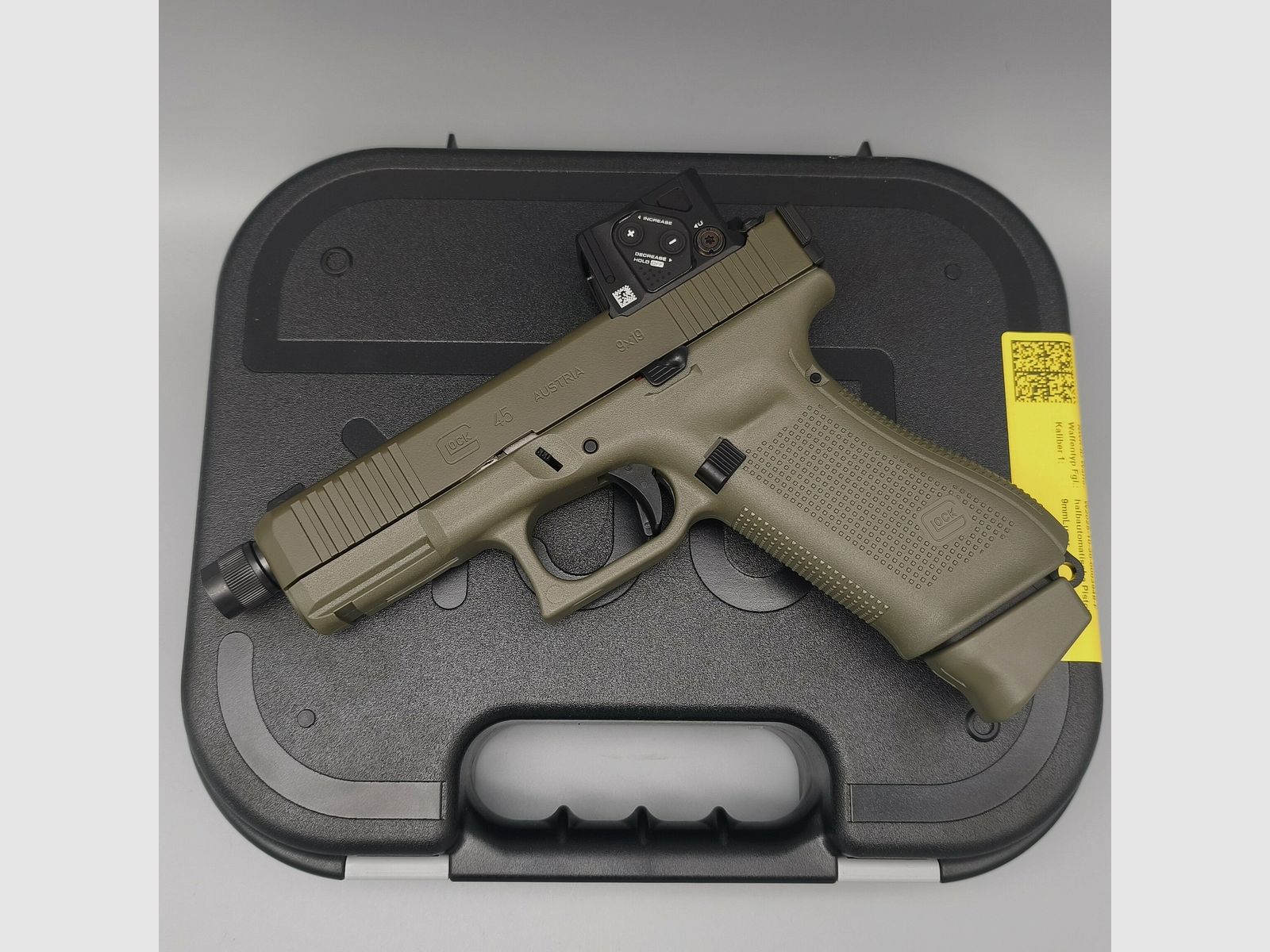 Glock45 Gen5 Hunter Edition avec filetage Aimpoint COA Olive 9mm Luger