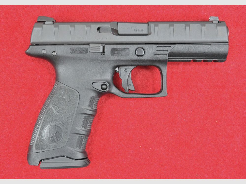 Beretta APX 9mm Luger
