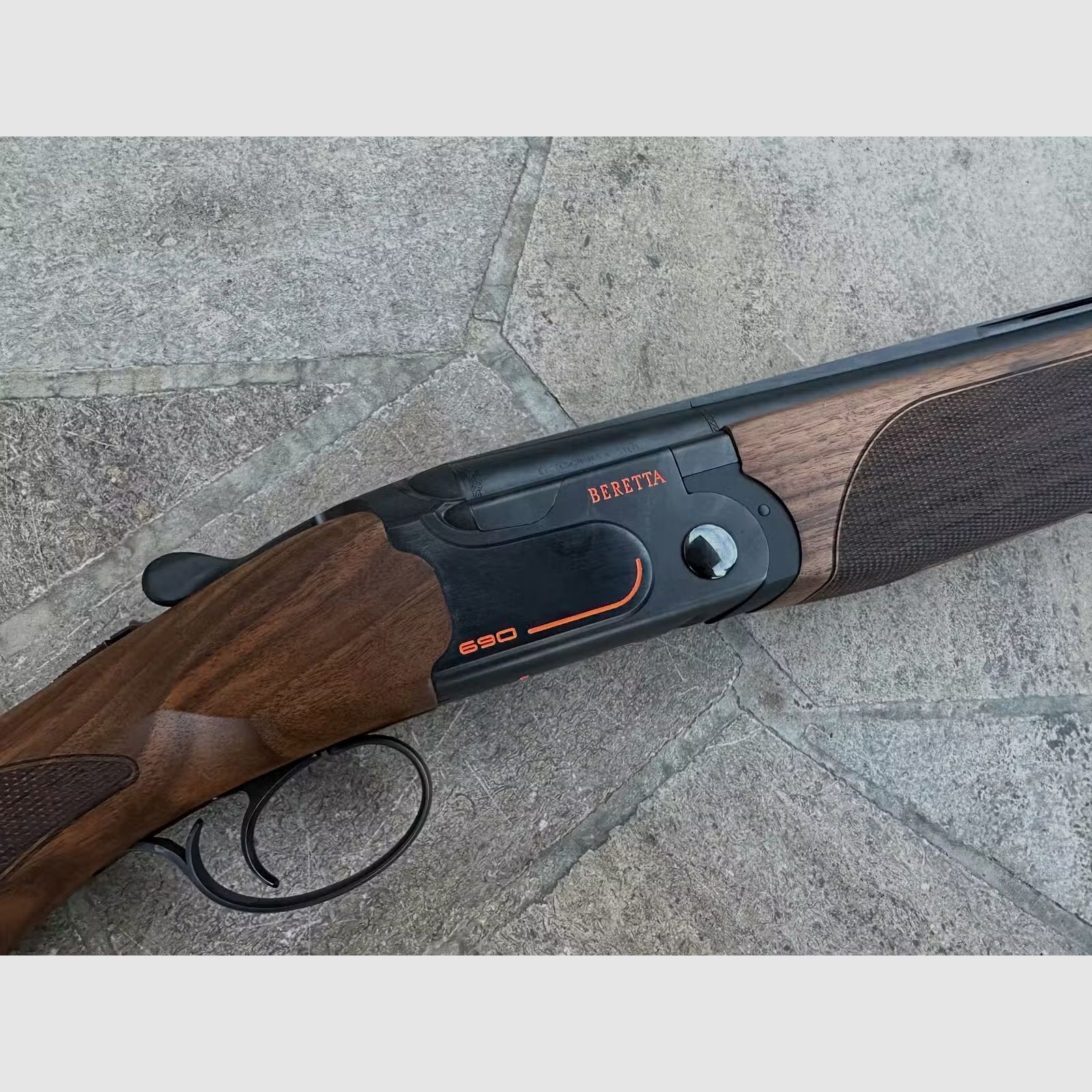 Beretta 690 Sporting Black Edition AS (adjustable stock) cal. 12/76 – Top condition – incl. accessories