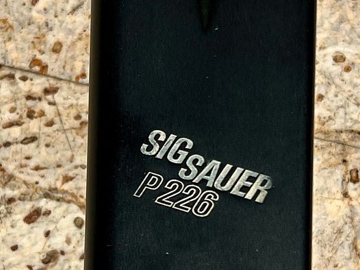 Magazin für Sig Sauer 9mmLuger für P226; Originale Fertigung, (passt auch in 228/229 Legion, X-Five, X-Six, LDC, Classic, Sport, Supermatch u.ä; 