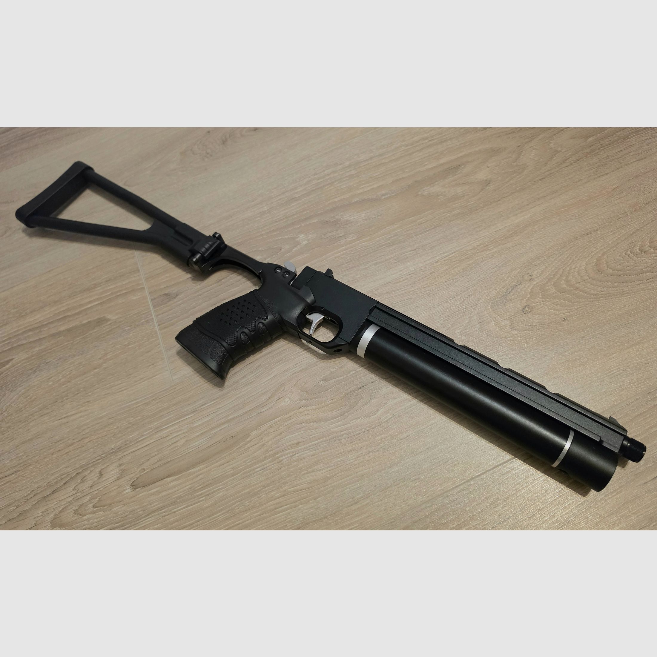 AirmaX PP700S-A PCP air pistol .177 / 4.5 mm – incl. suppressor adapter & folding stock, image 2 of 5