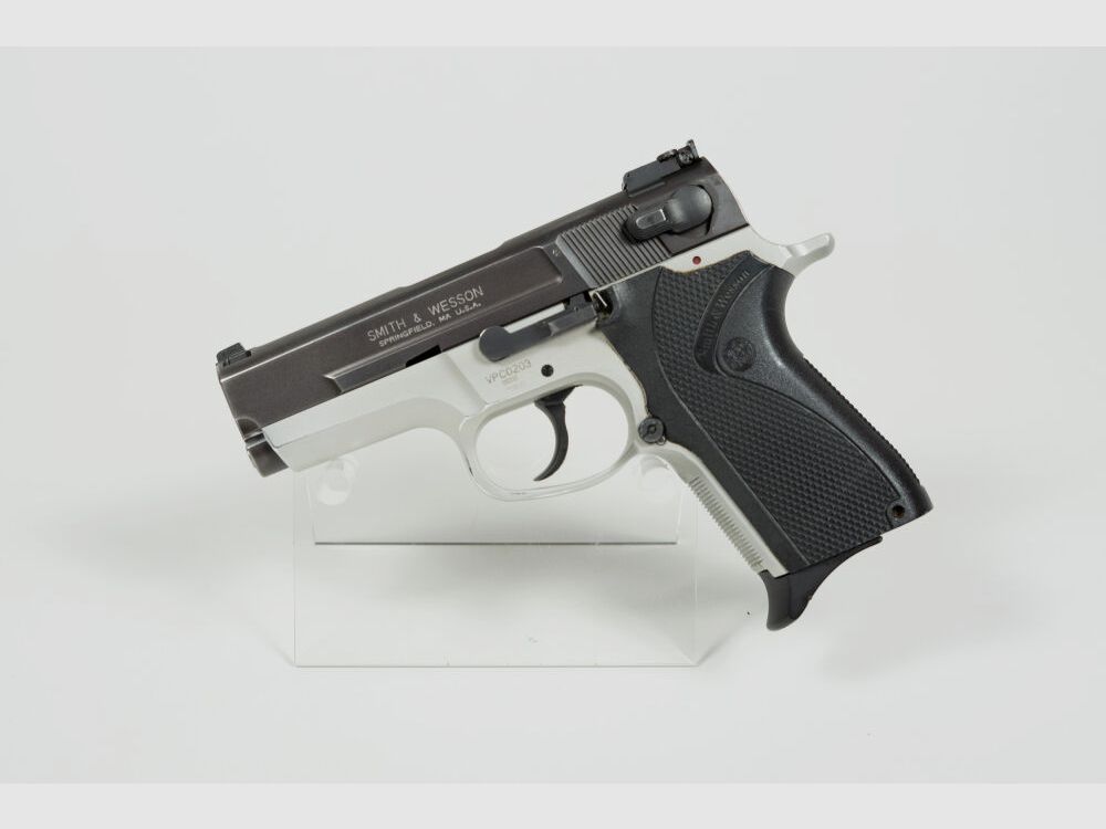 Smith&Wesson Performance Center 6906 PC in 3,5 Zoll - Sammlerstück