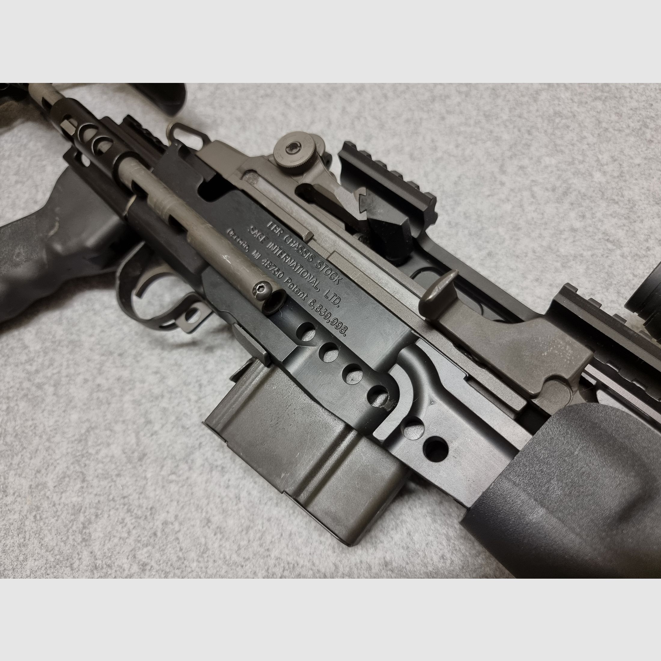 LuxDefTec LDT M14 Socom mit original Sage EBR Chassis + original Springfield Armory M1A Montage