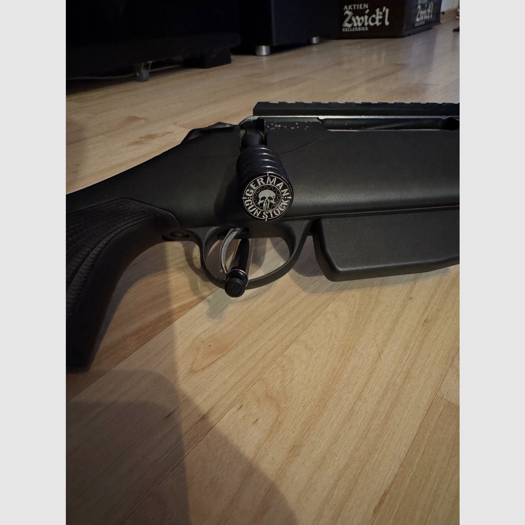 Tikka T3X Repetierer / .300 WIN. MAG. mit Schalldämpfer