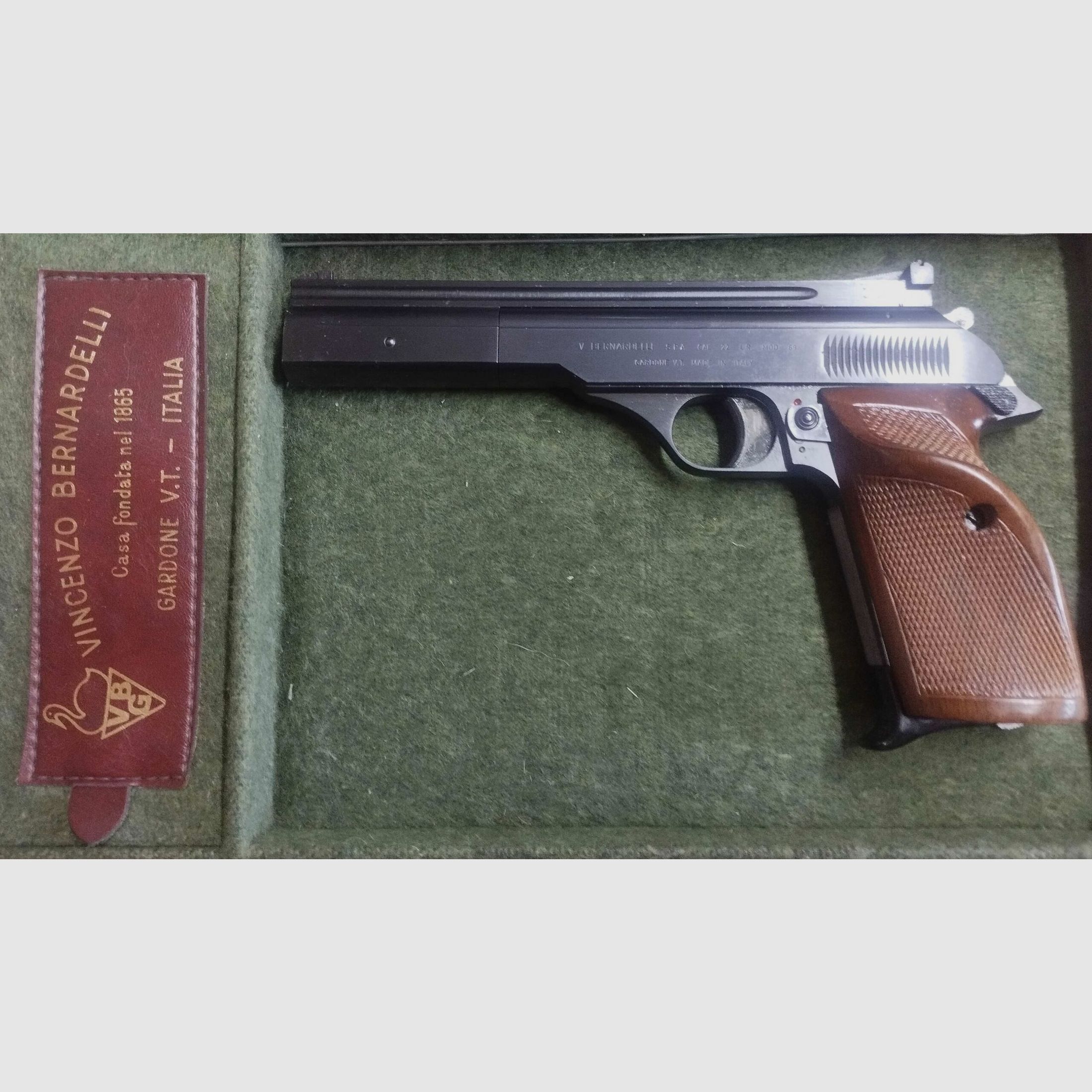 Bernardelli Pistole Semiauto mod. 69 cal.22 L.R. + ORIGINALKOFFERT, Bild 2 von 8