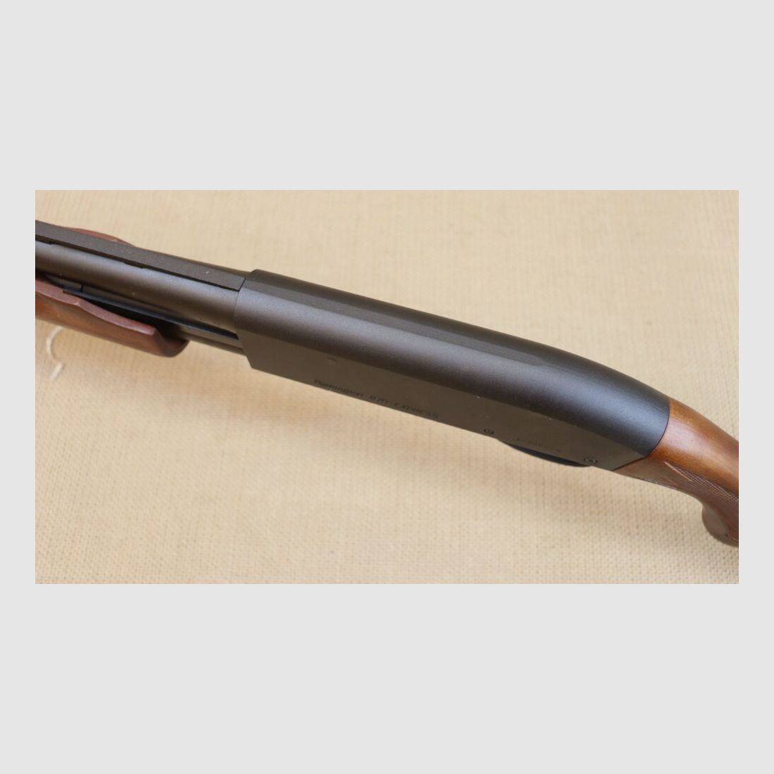 Repeater strzelba z przednim uchwytem Remington 870 EXPRESS 12/76