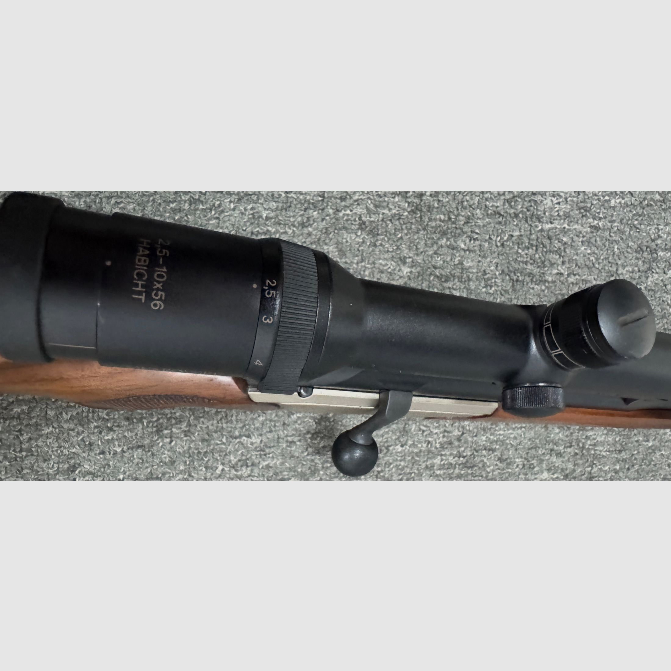 Blaser R93 .30-06 & 9,3x62 mit Swarovski 2,5-10x56 LP und Sattelmontage, Bild 6 von 10