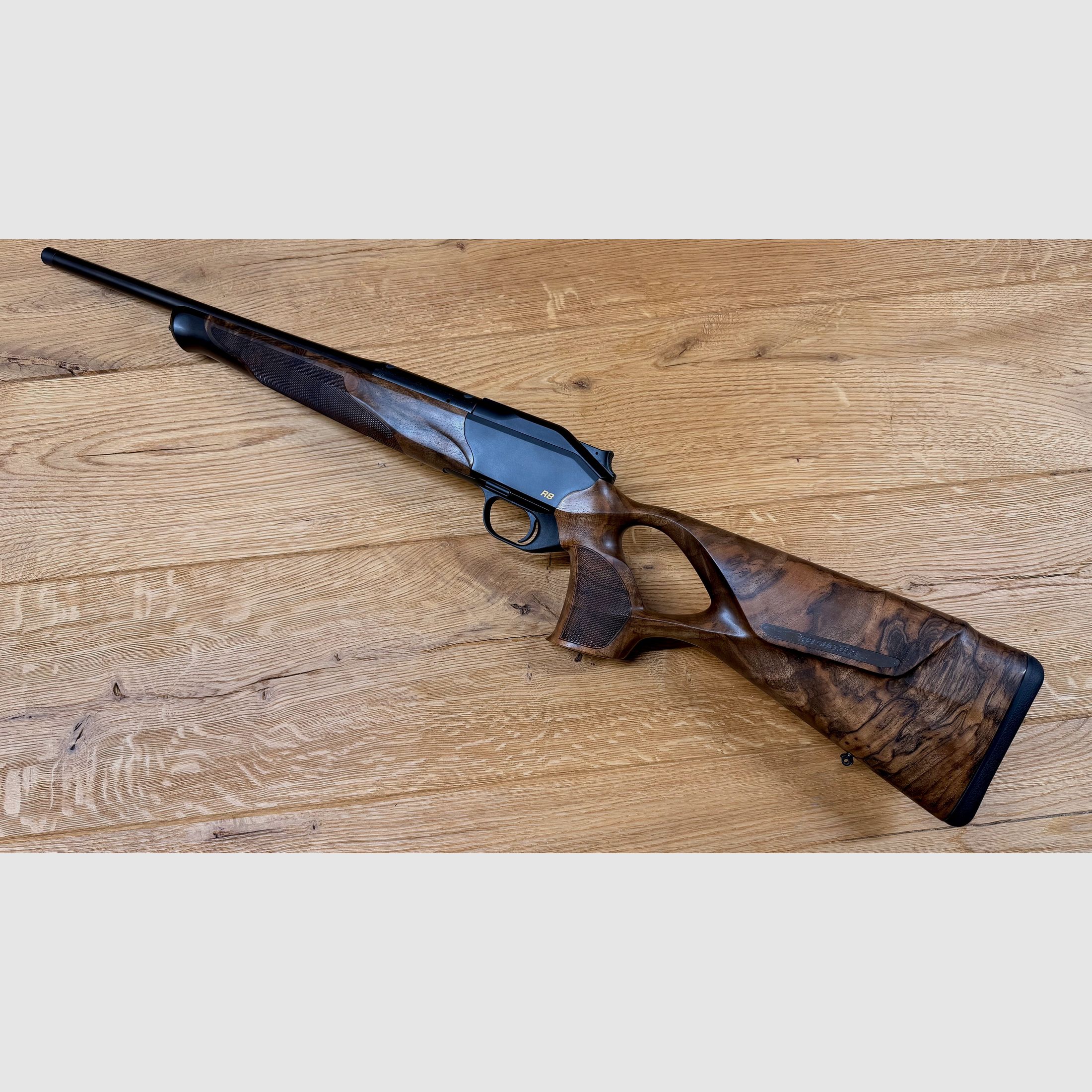 Blaser R8 Success / madera clase 4 / calibre y longitud de cañón a elección / oportunidad absoluta