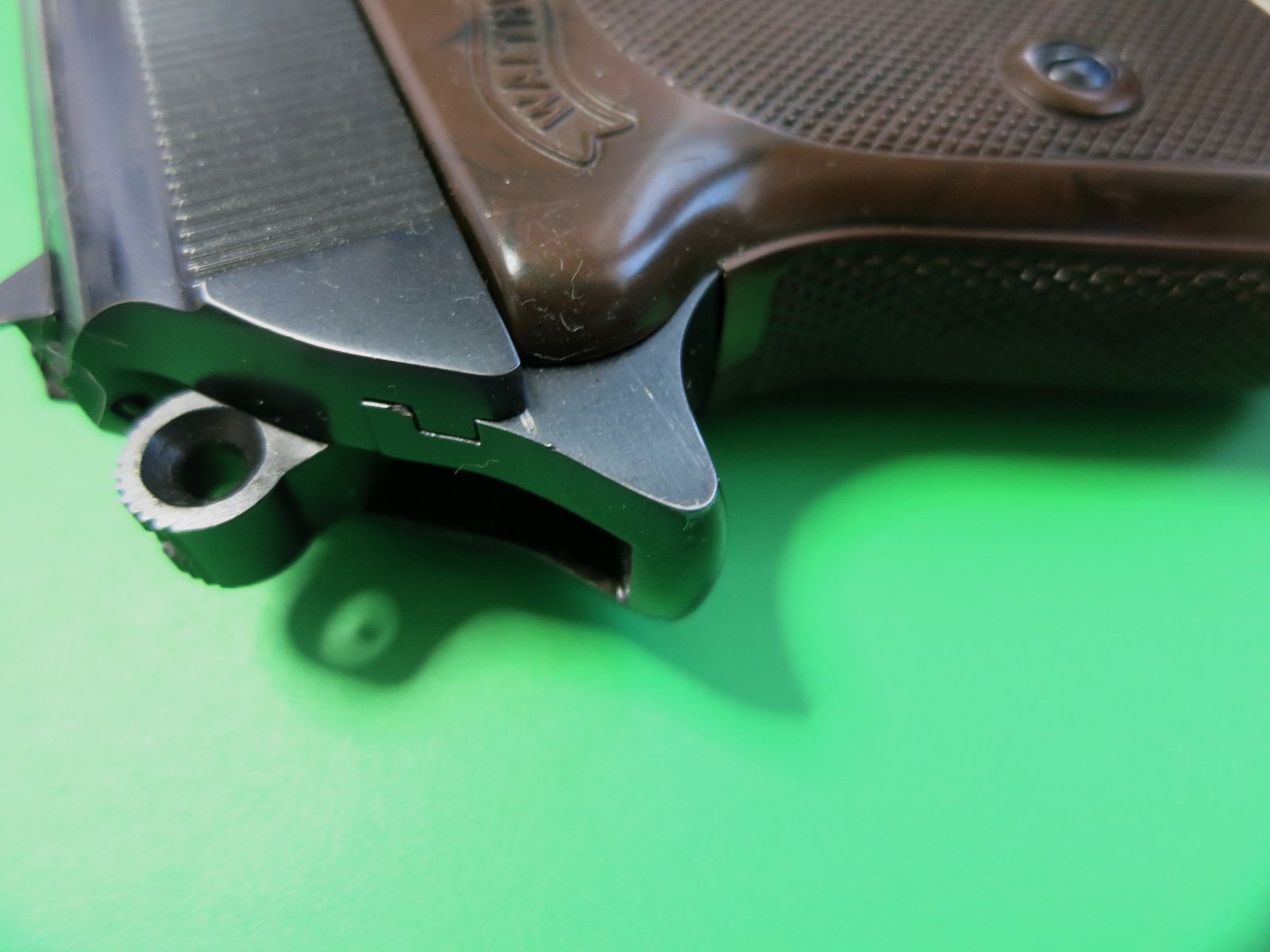 Halbautomatische Pistole, Walther PPK, Kal. 9 mm Kurz, braune Griffschalen       #74