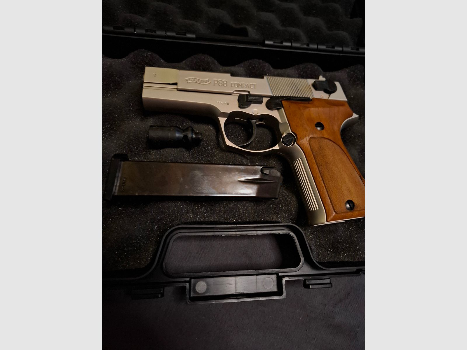 Walther P88 Compact  9mm P.A.K.   PTB 764