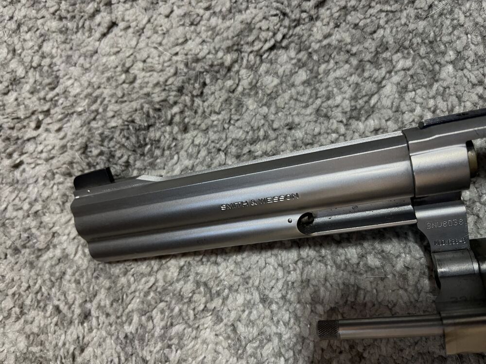 Smith&wesson 686/3 6zoll Brushed Stainless. Target Champion