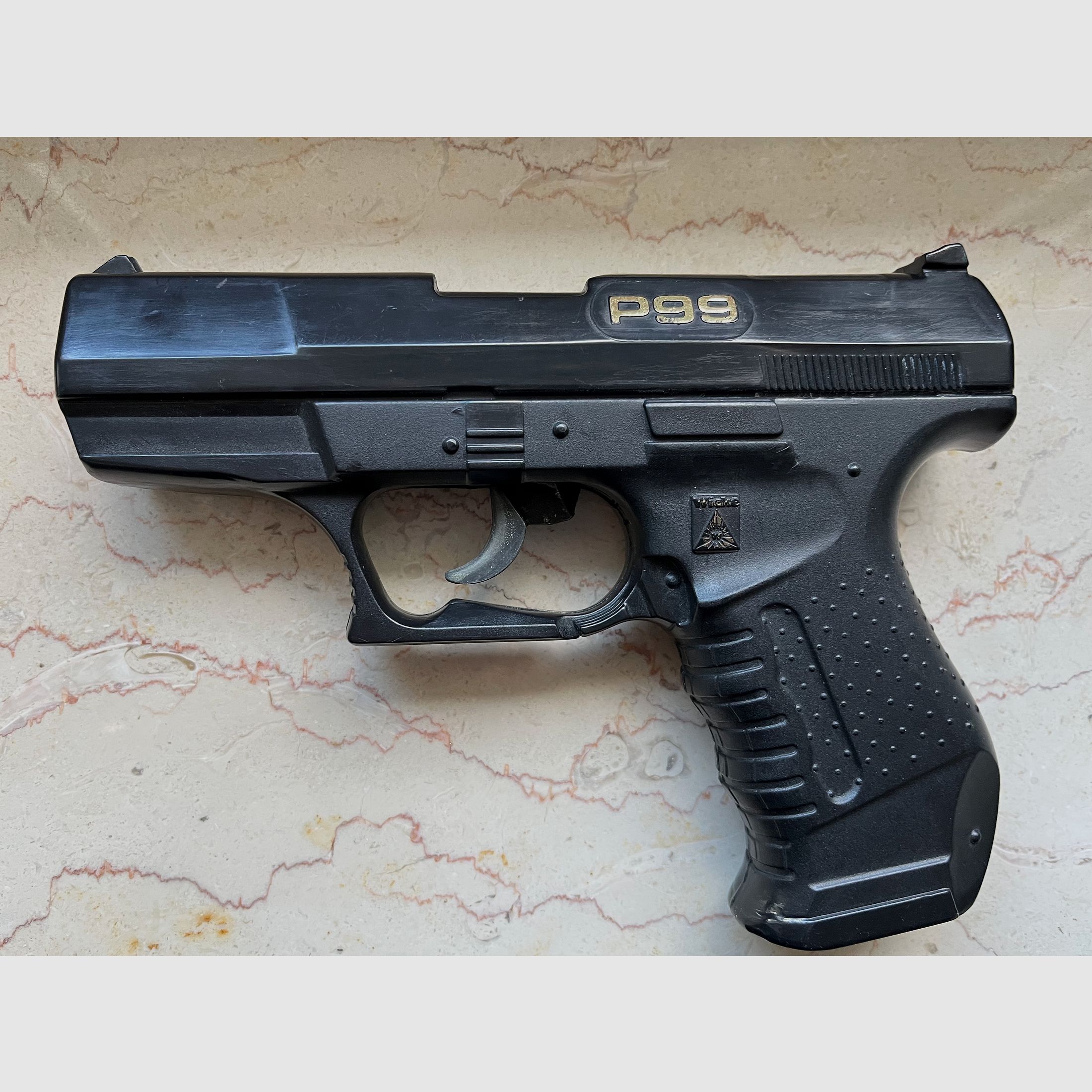 Walther P99 