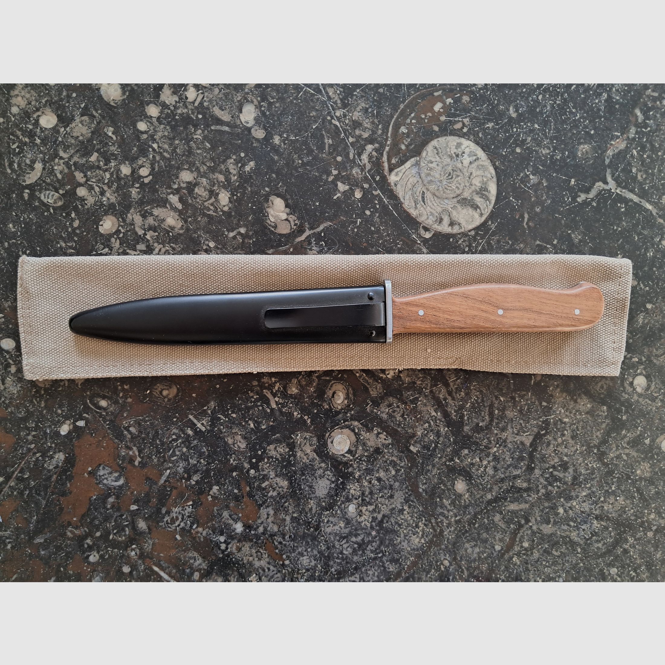 Wehrmacht infantry knife 42, trench dagger