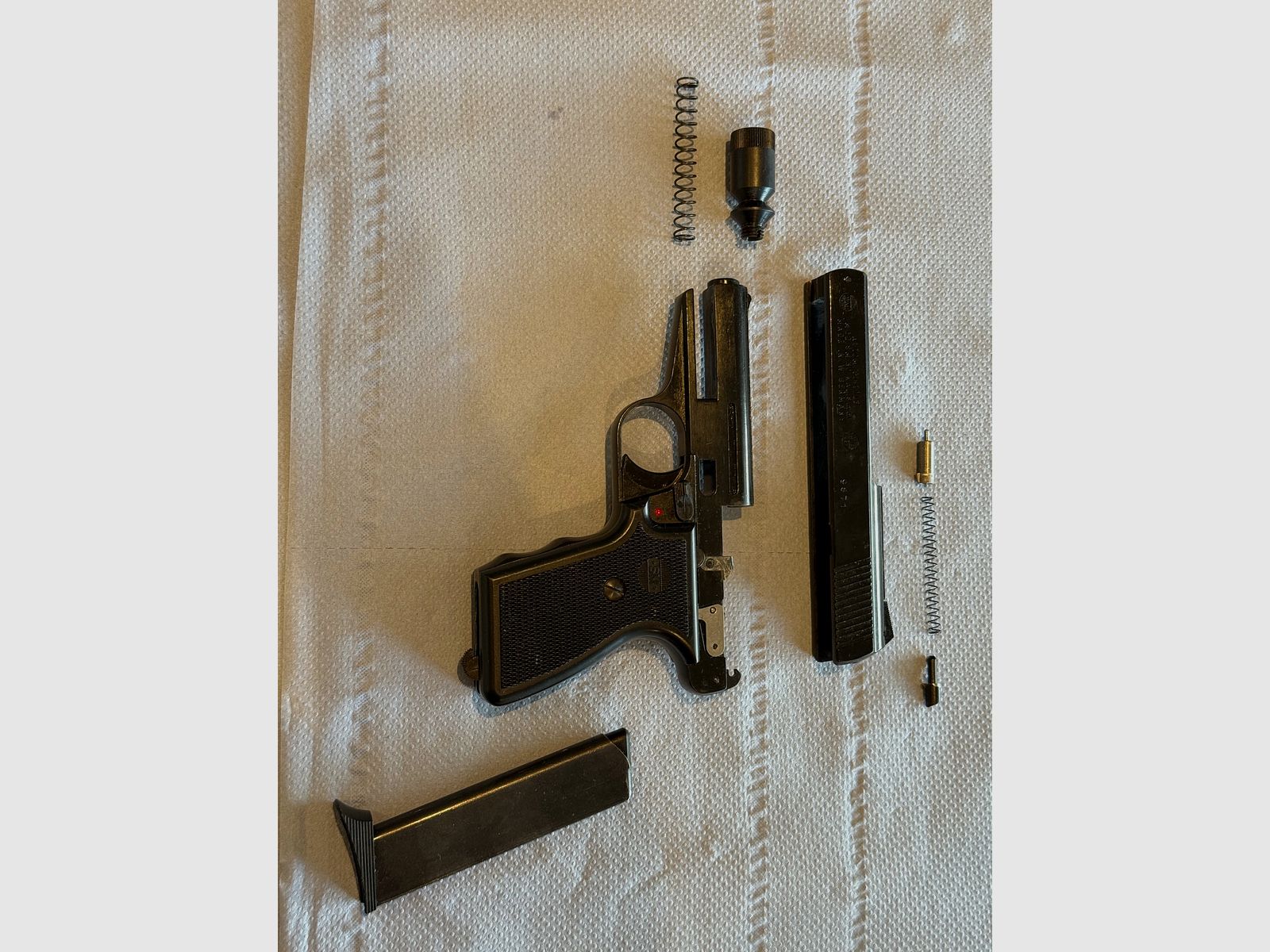 SM Rhöner SM 80 – Klassische Schreckschusspistole im Kaliber 8mm P.A.K. (PTB 267, Beschuss KC 1992)