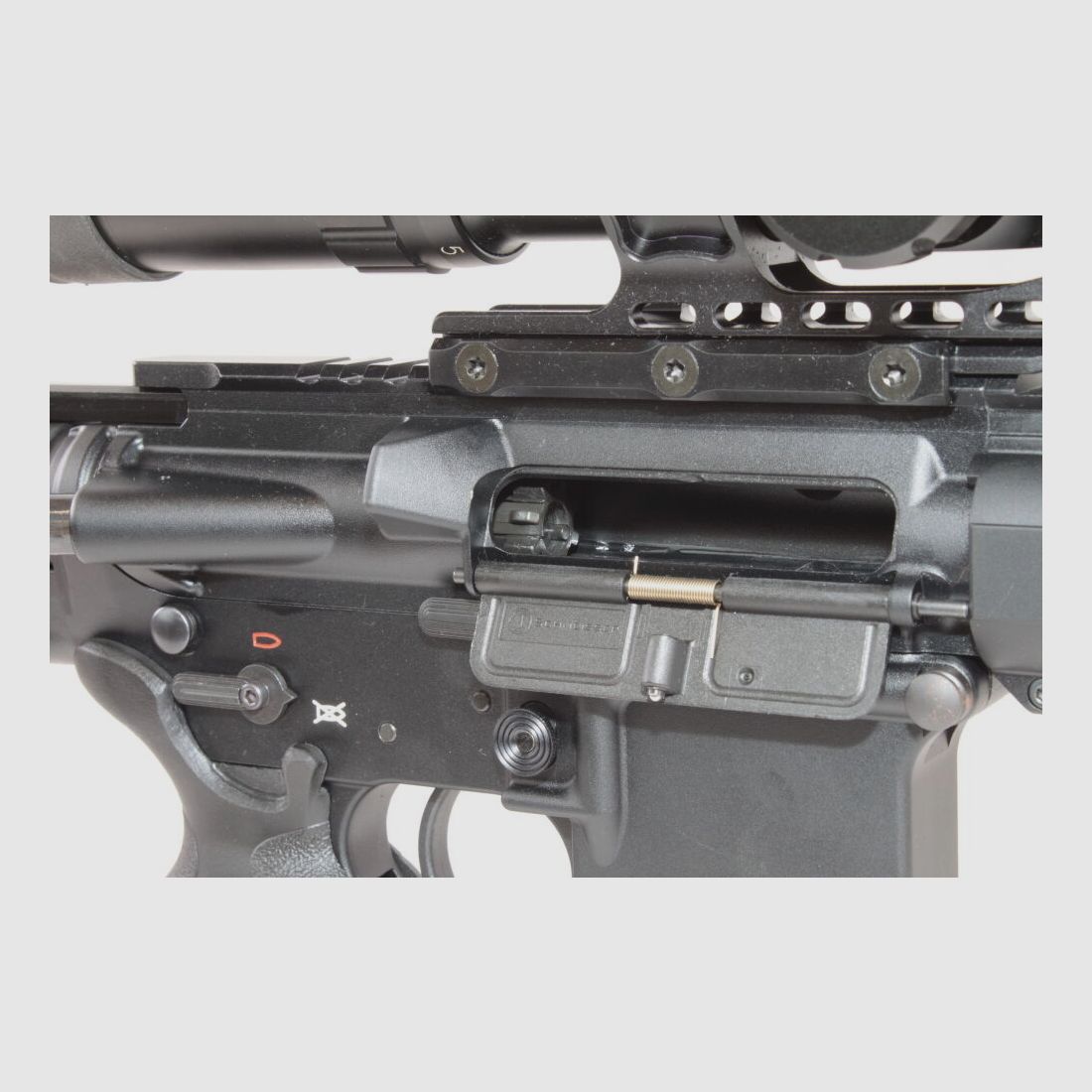Schmeisser AR15 Ultramatch .223 Rem. mit Zielfernrohr Bushenll Elite Tactical