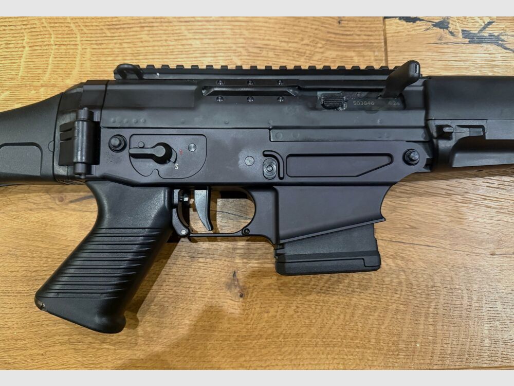 SIG SAUER AG Svizzera SIG 553 AL US Sport canna corta nera