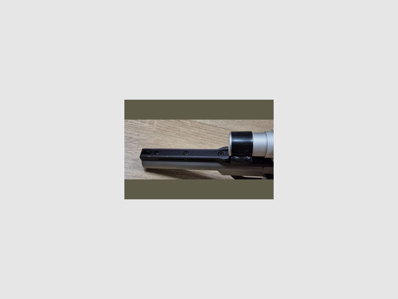 Colt Target Model cal. .22LR con mirino a punto rosso, immagine 12 di 15