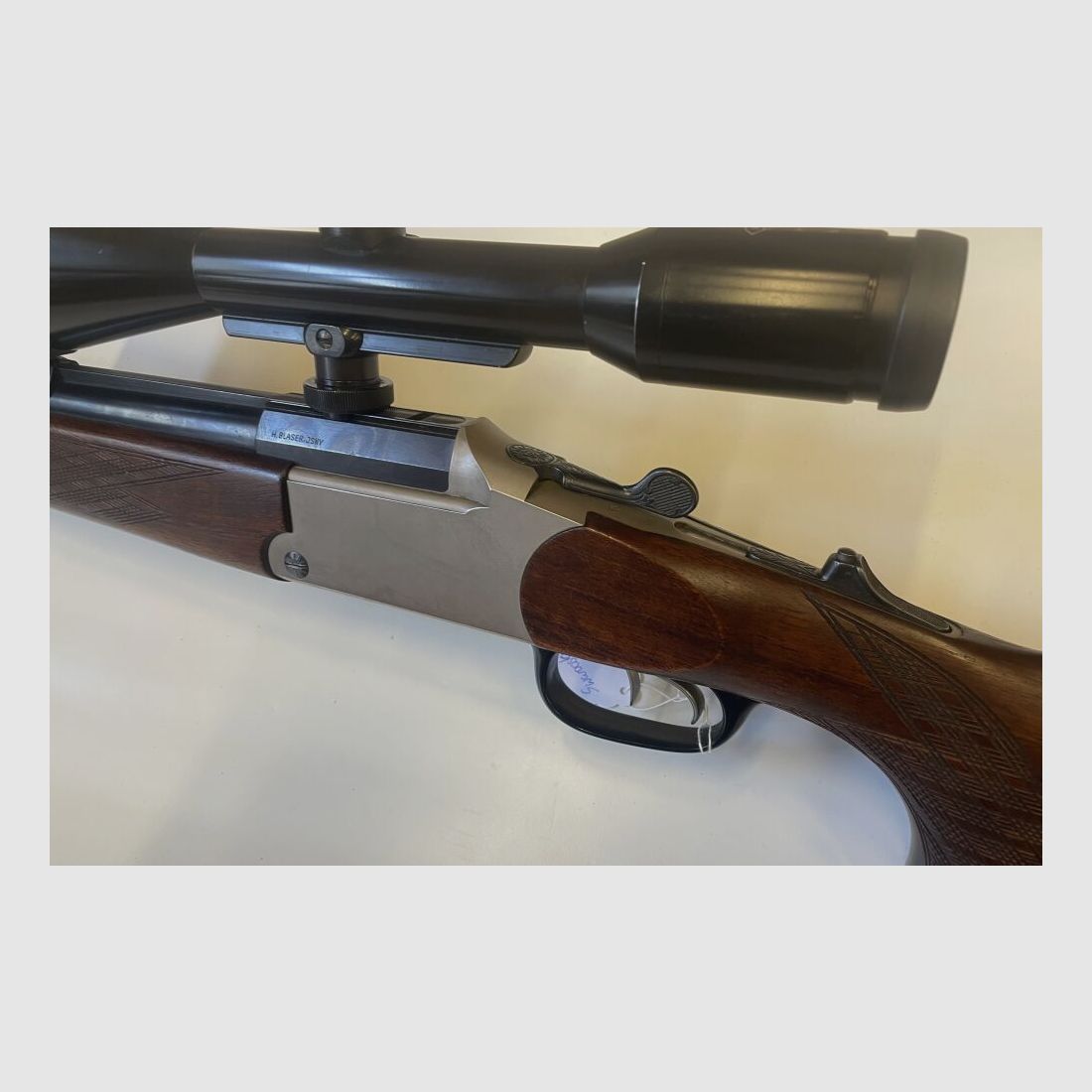 Blaser Handspannung