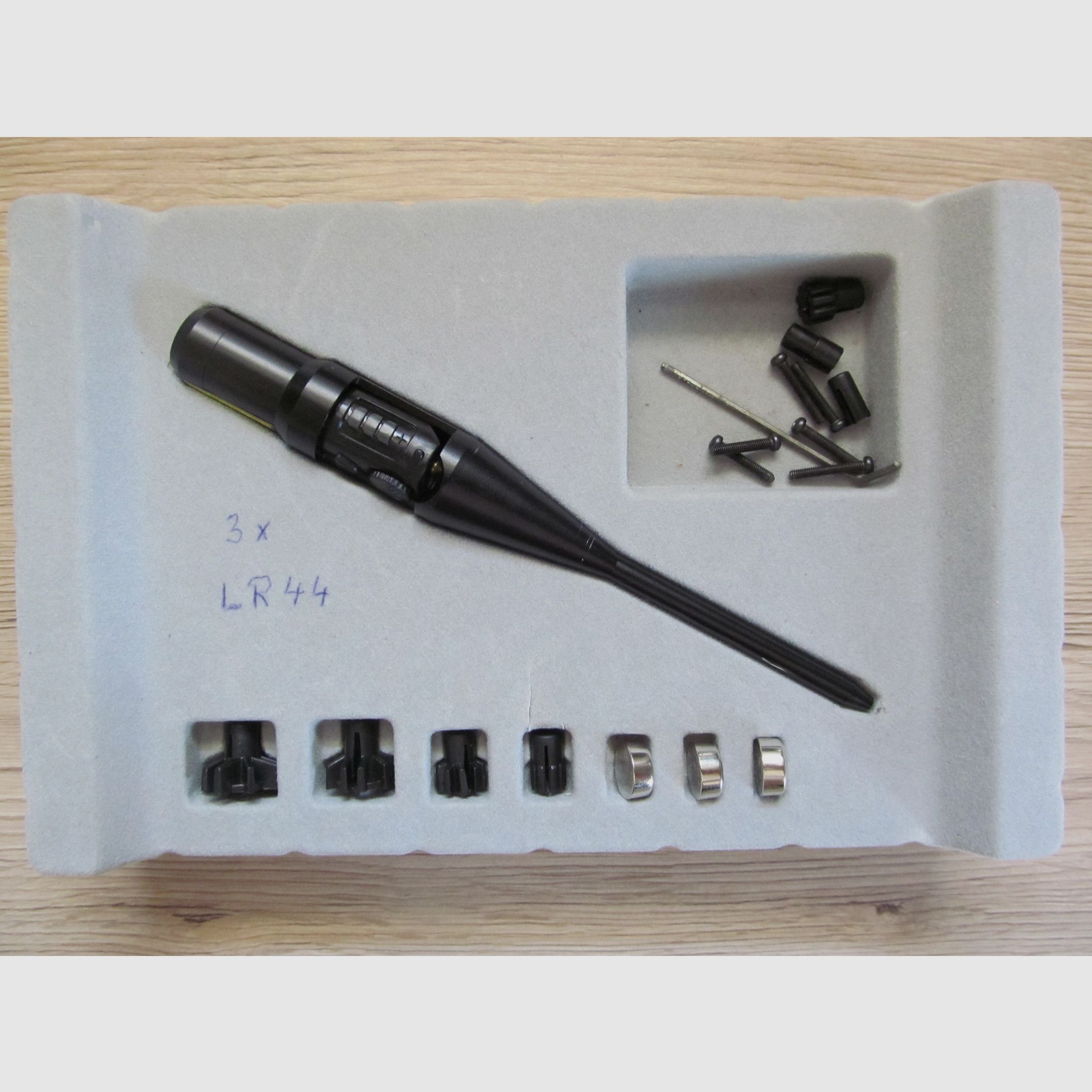 BUSHNELL Laser Boresighter
