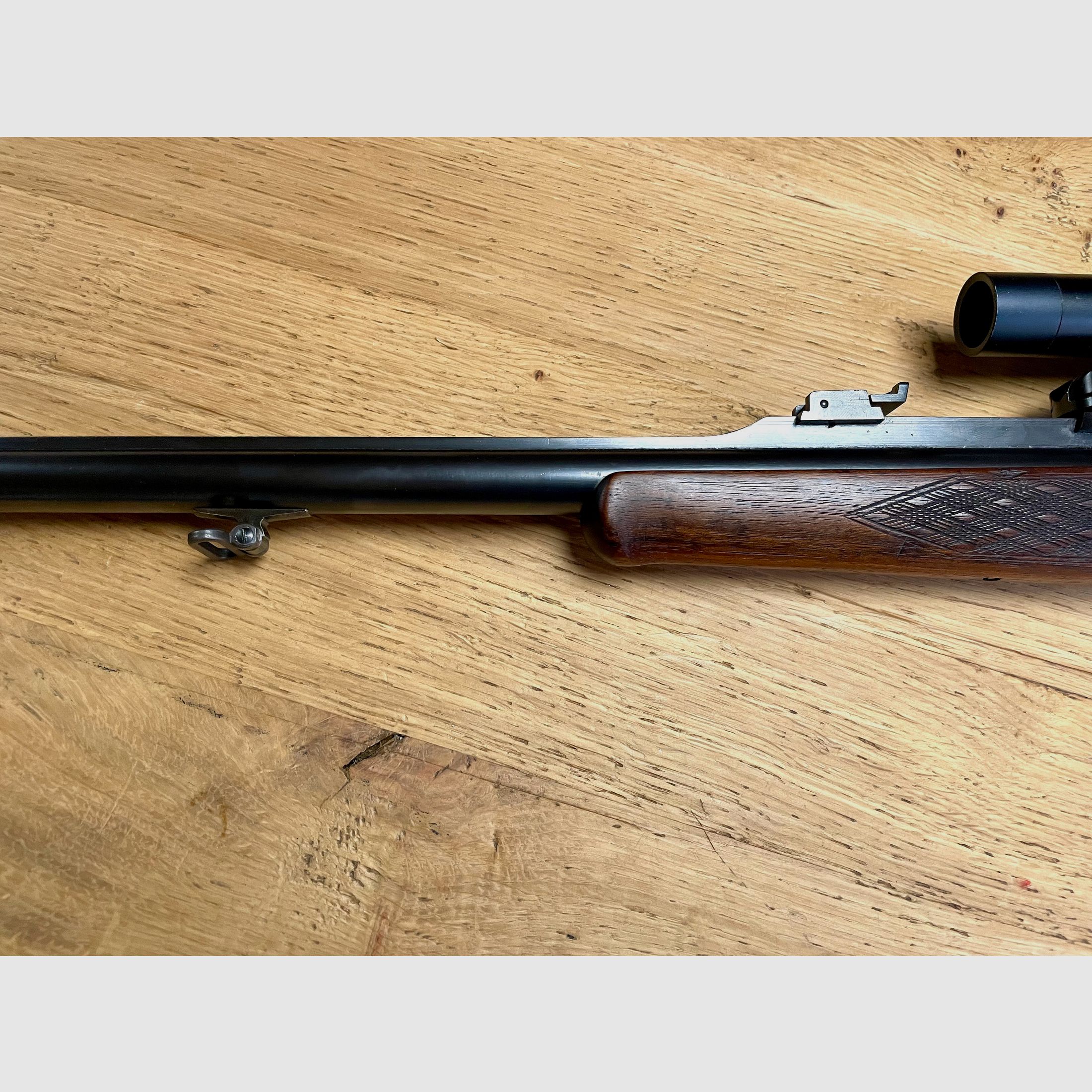 Rifle de cerrojo Zimmermann Z 66 cal. 10,3x60R con visor Luger 1,5-4,5x20