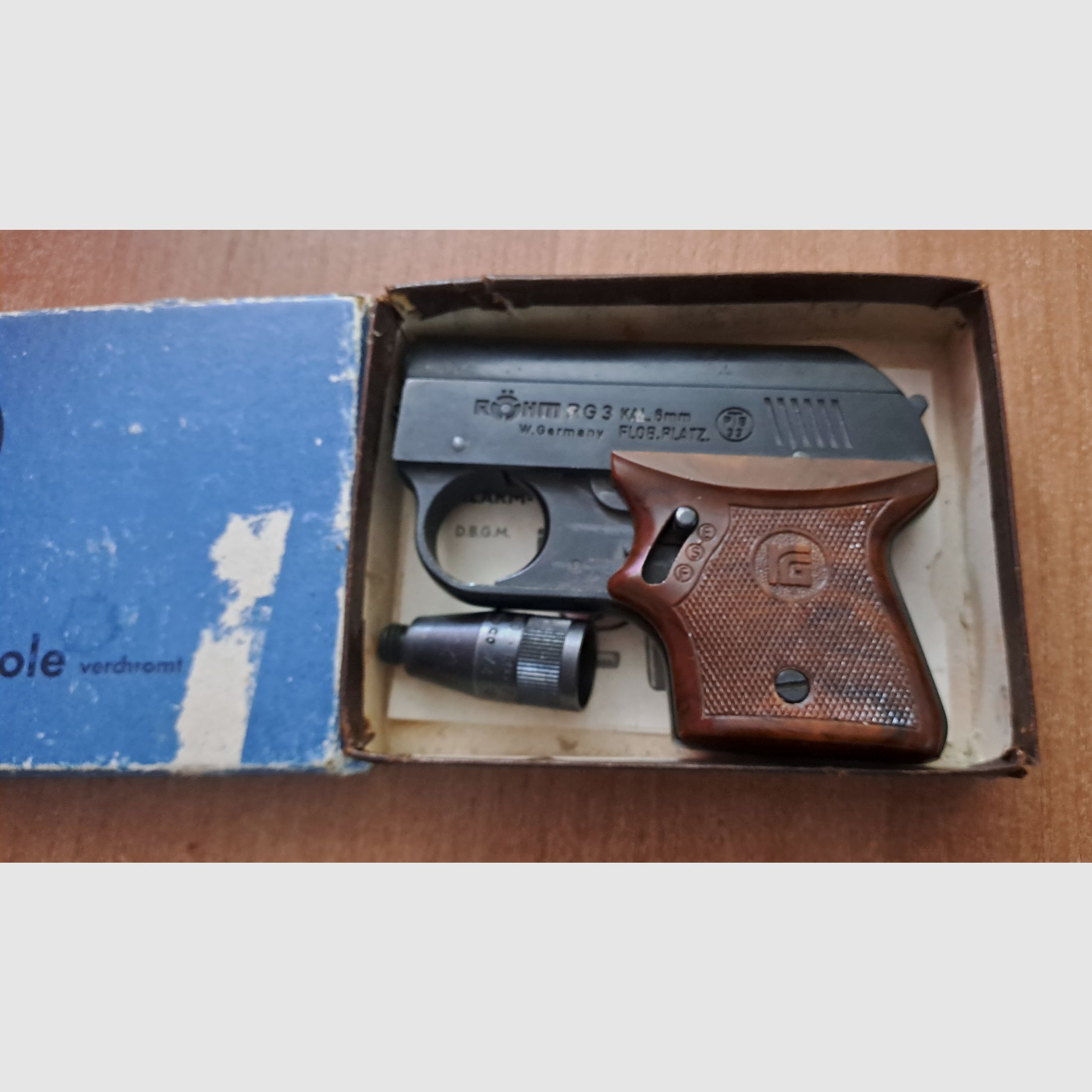 Röhm RG 3 Schreckschuss Pistole im Kaliber 6 mm Knall