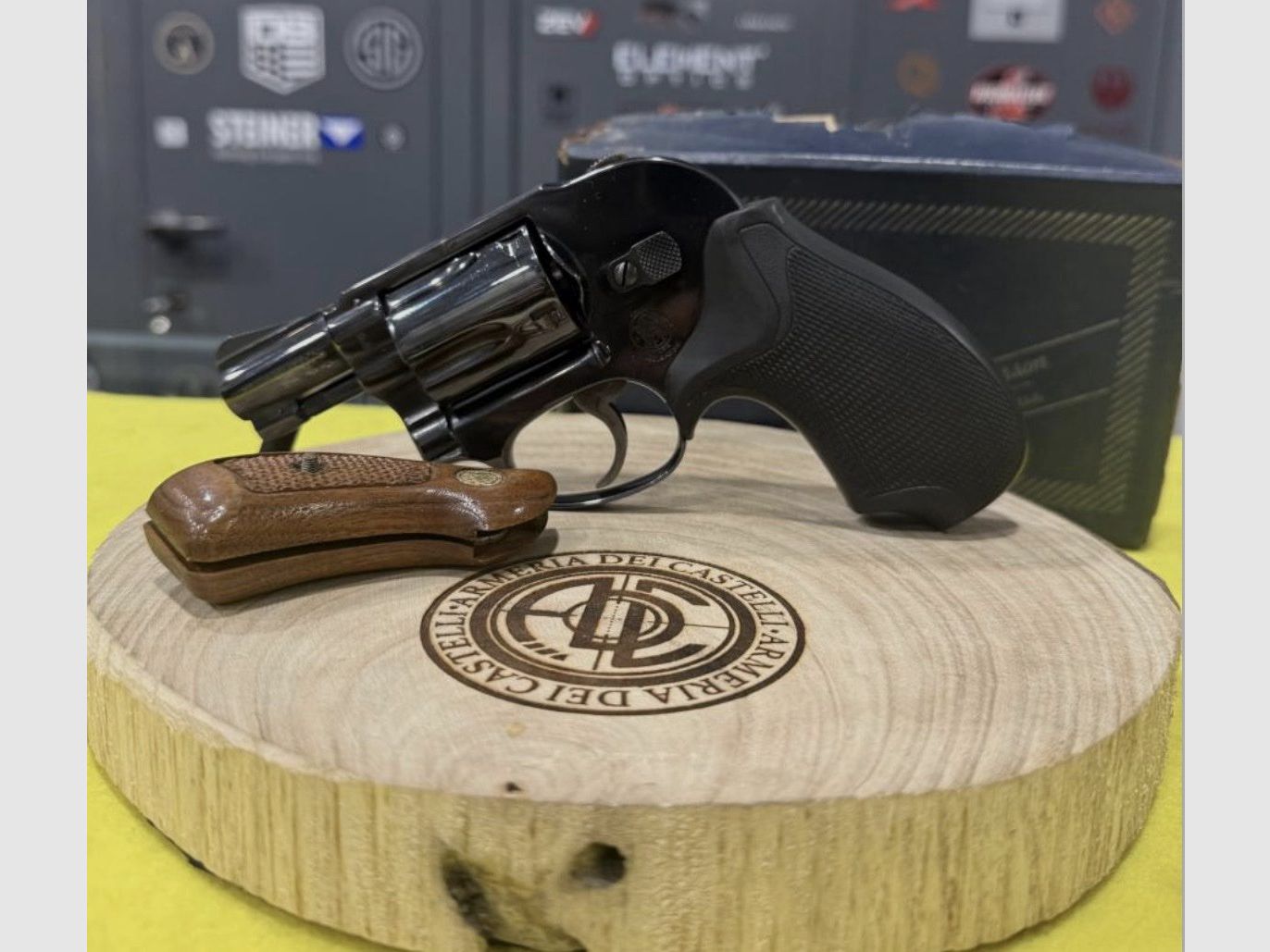 Revolver Smith & Wesson 49 Bodyguard .38 Special