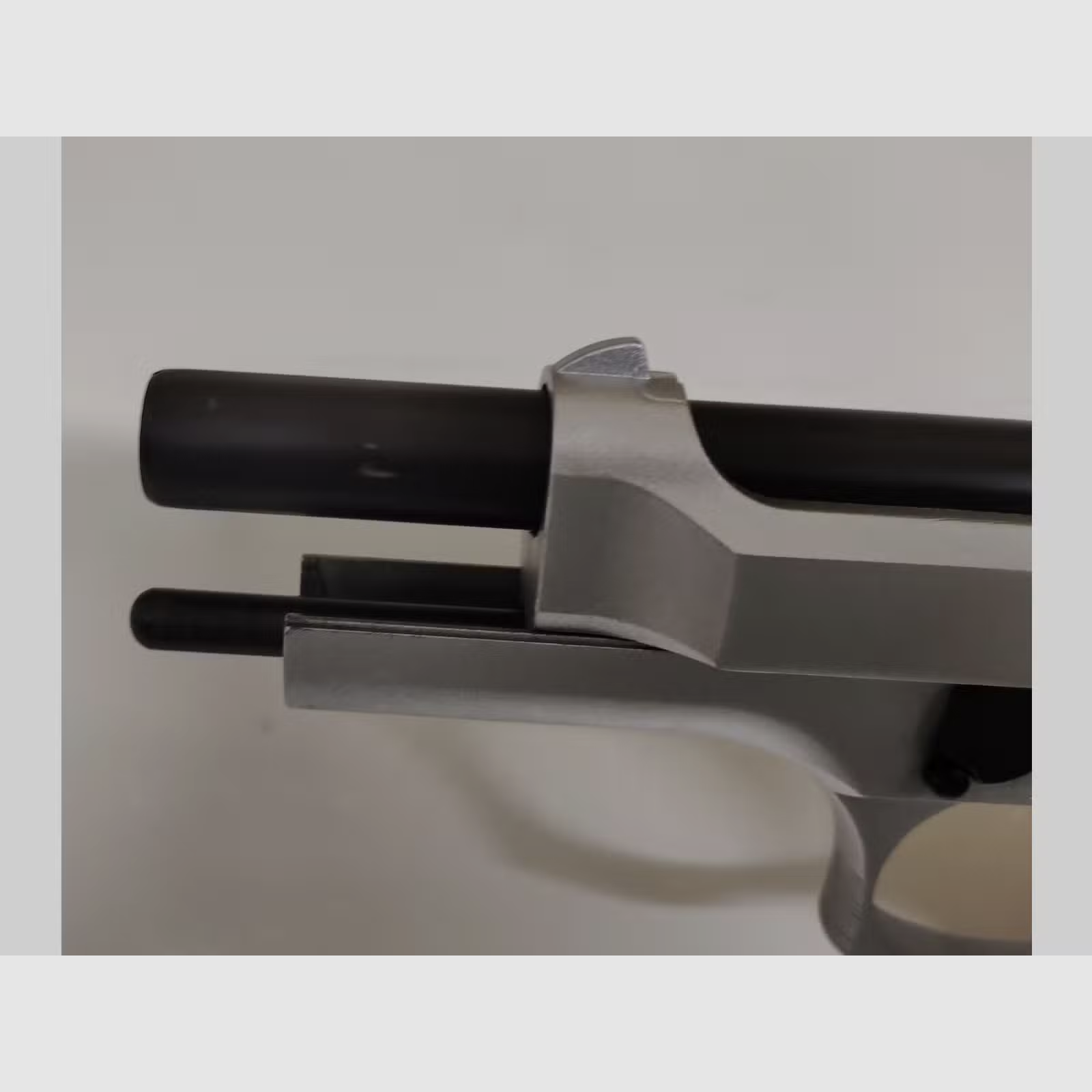 Double Bell M92 full metal avec blowback|Gas|6 mm, image 2 sur 4