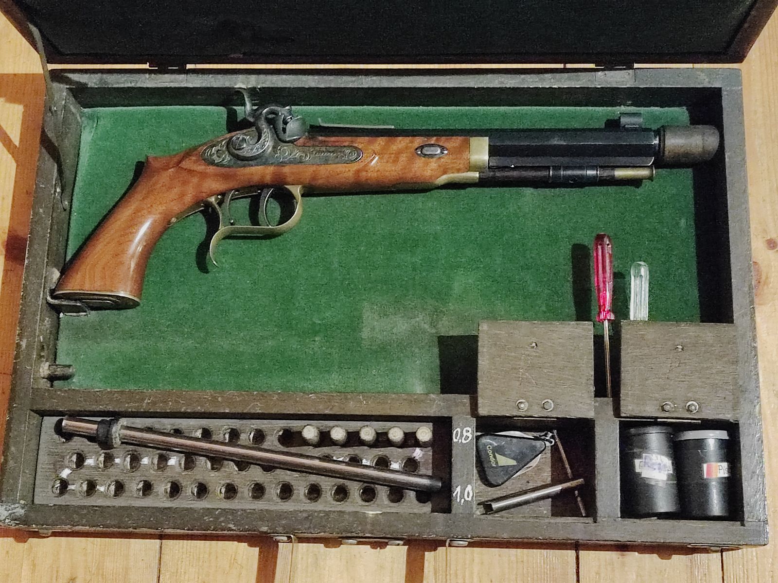 TCA / THOMPSON CENTER ARMS Patriot .45 Percussione Fucile ad avancarica