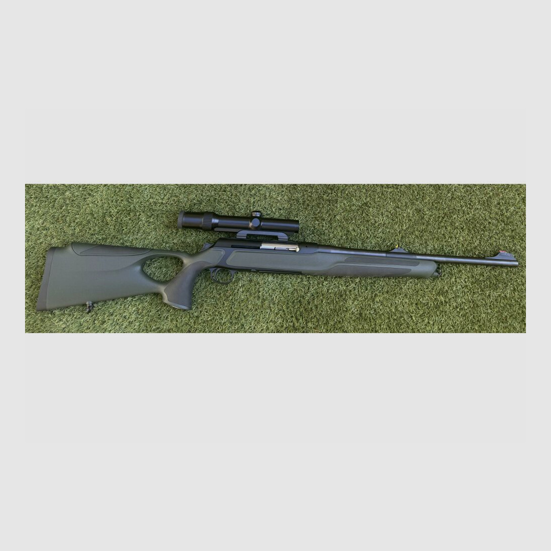 Sauer & Sohn 303 Synchro XT with drive hunting scope 1-4x24 .30-06Spring