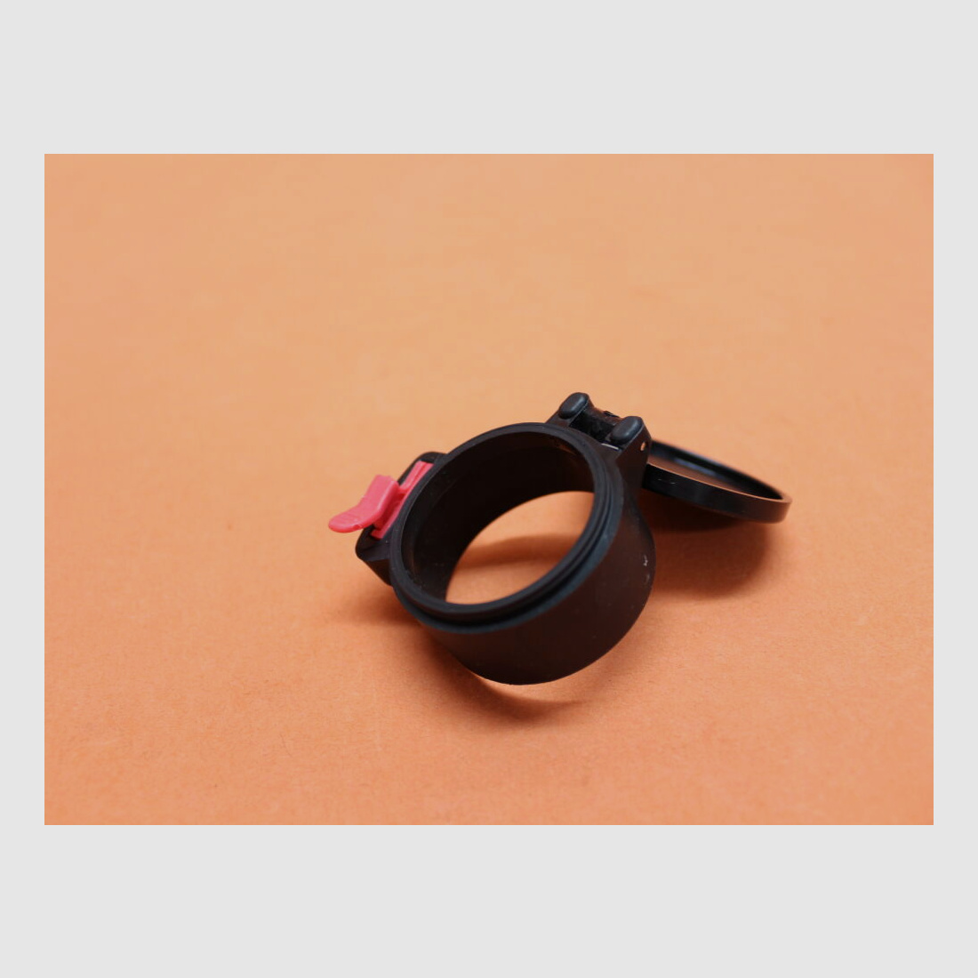 Butler Creek Butler Creek Flip-Up Cover Cap Eye Ø=39,9mm Okular-Klappdeckel für Zielfernrohre (MO20130)