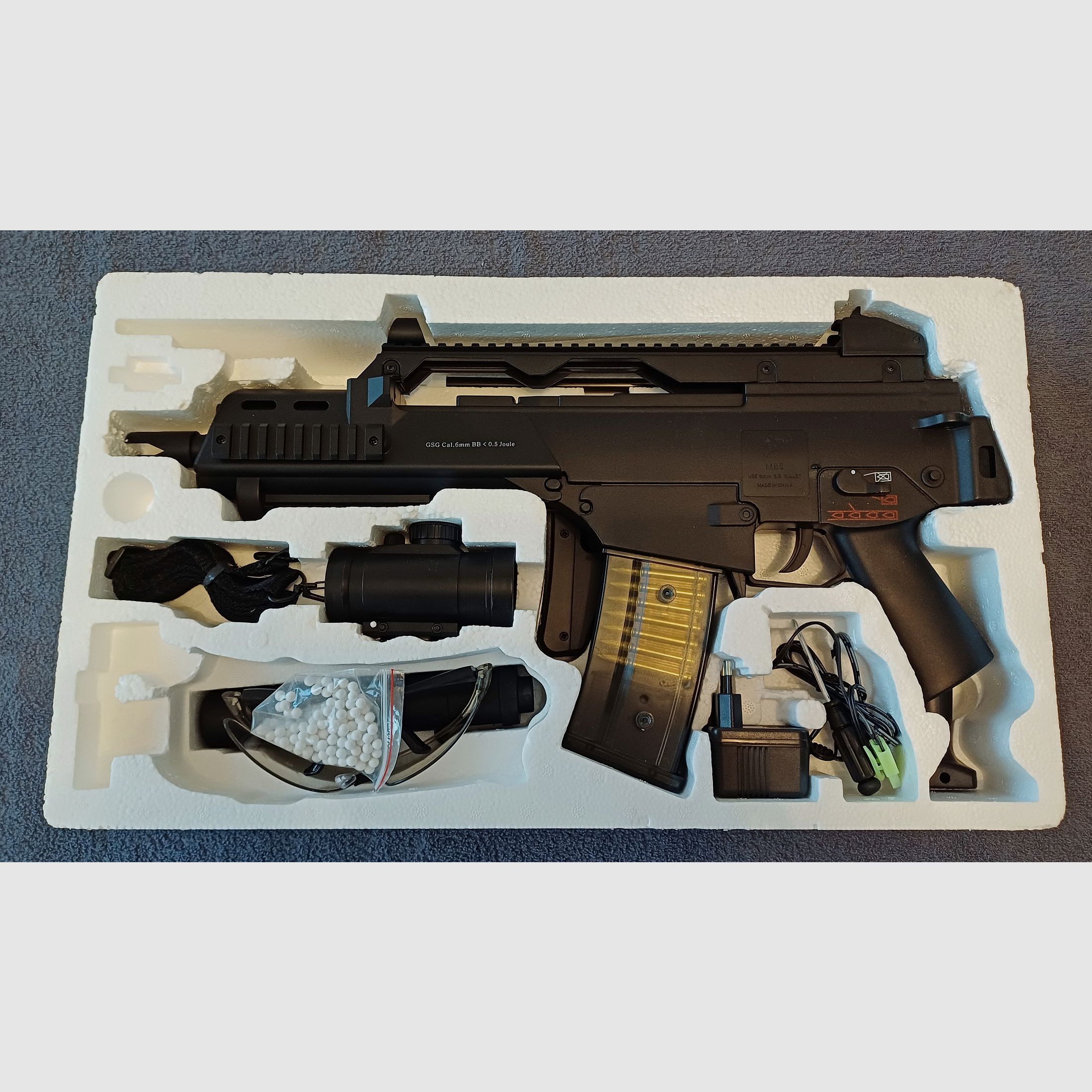 Double Eagle M85 (H&K G36C Kopie)