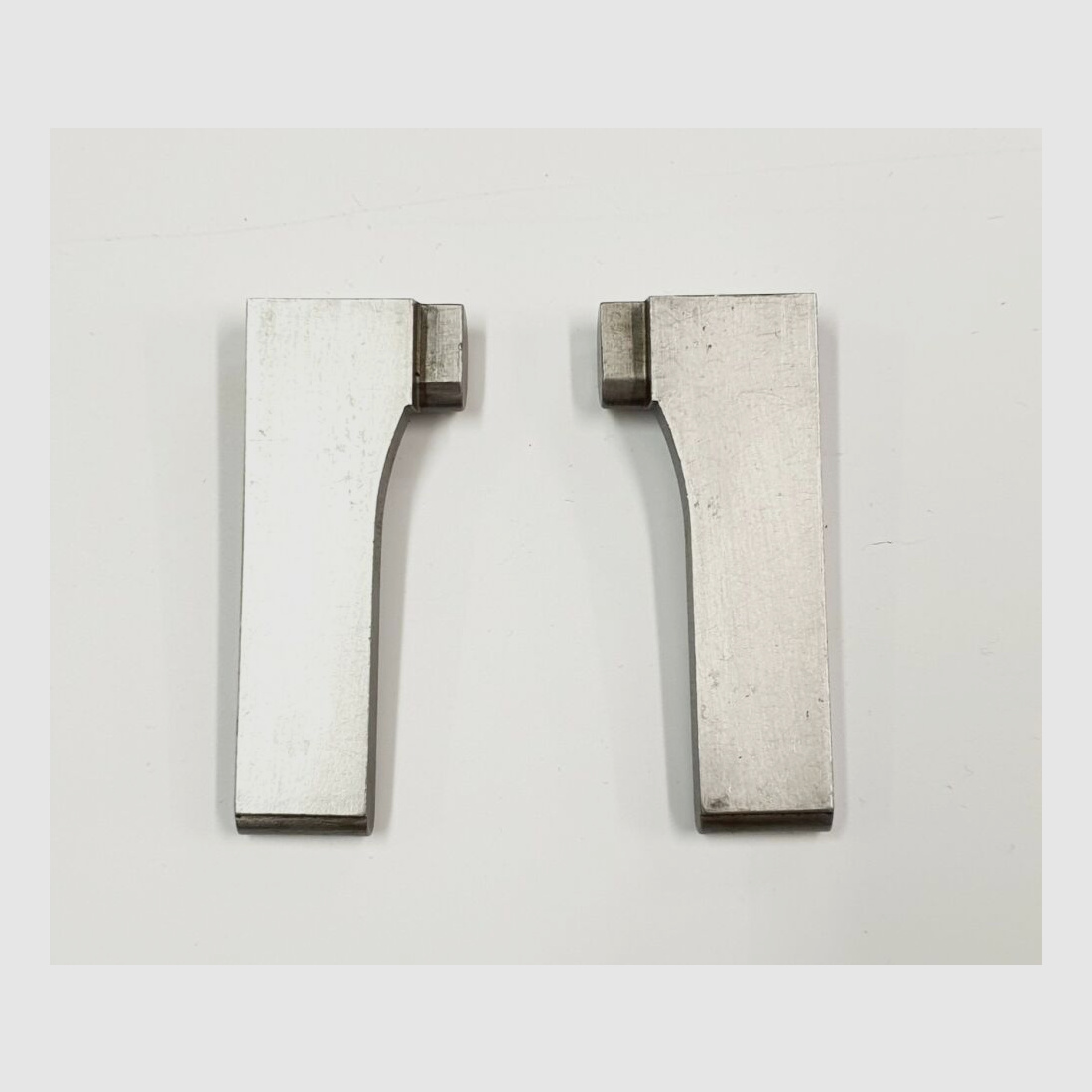 DP-27, DP-28 Stützenklappen rechts / links