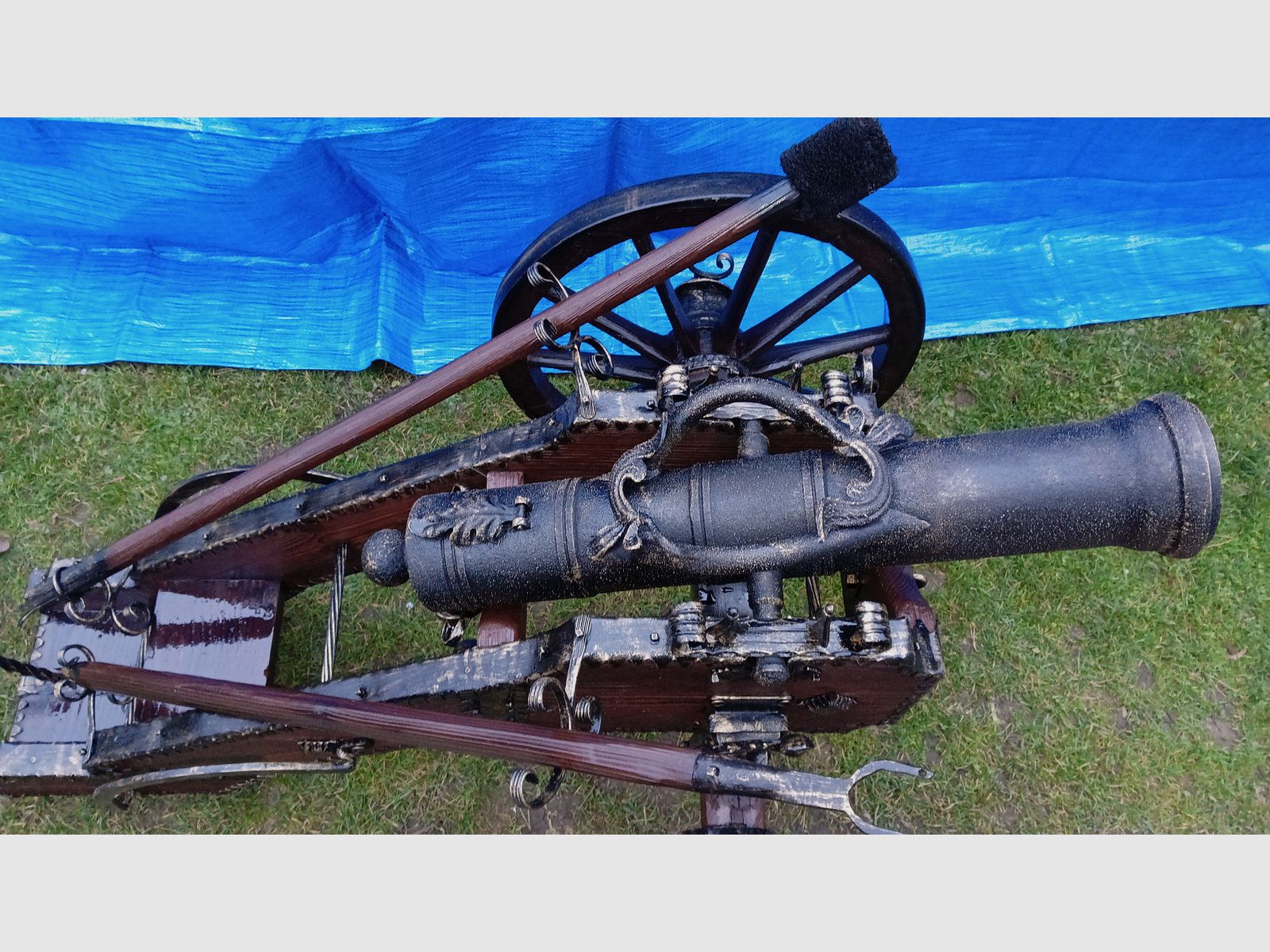 SPRZĘT, KANONY Sprzedaż armat ogrodowych do wystrzeliwania fajerwerków