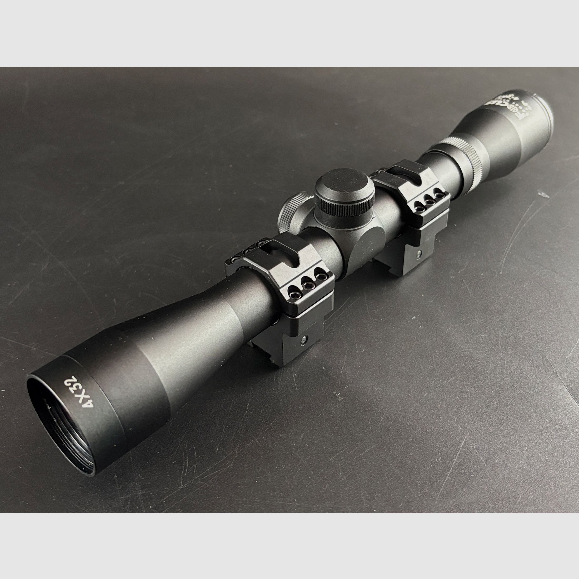 Aussteller FOCUS In Sight 4x32 1/4 MOA Absehen 4A 108160-3 Zielfernrohr
