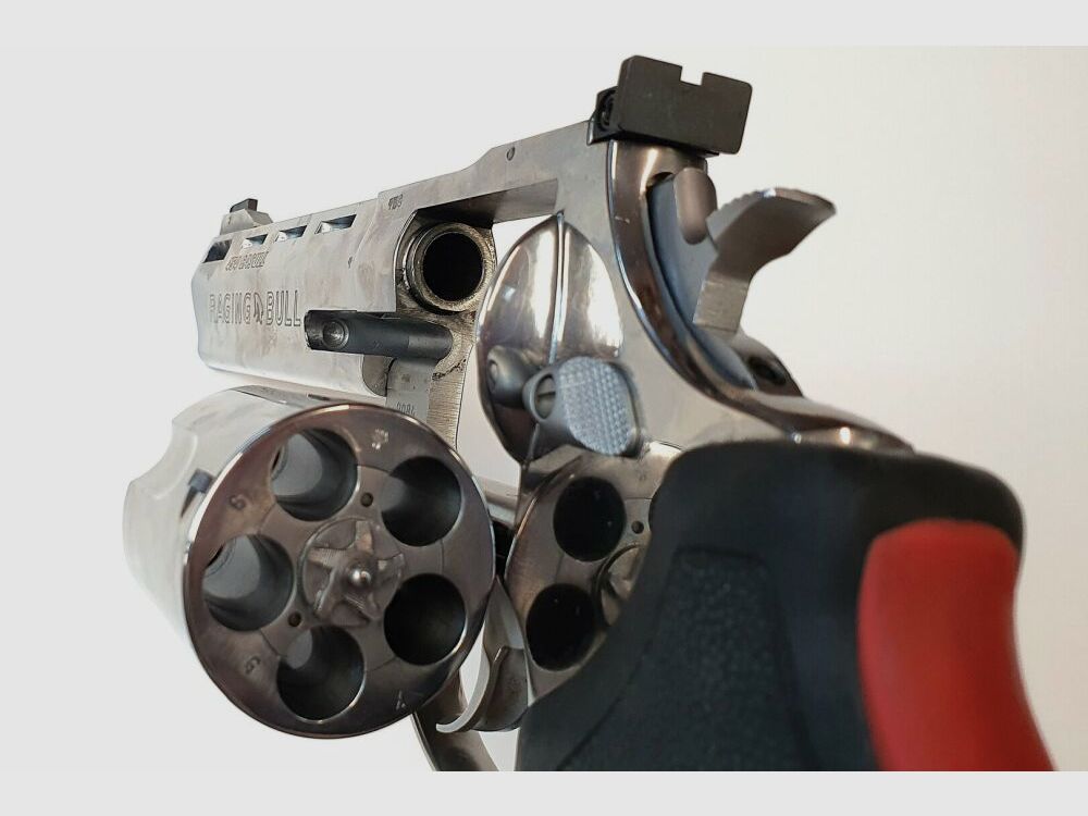 Rewolwer Taurus RAGING BULL w kalibrze .454 Casull niklowany 6,5" lufa