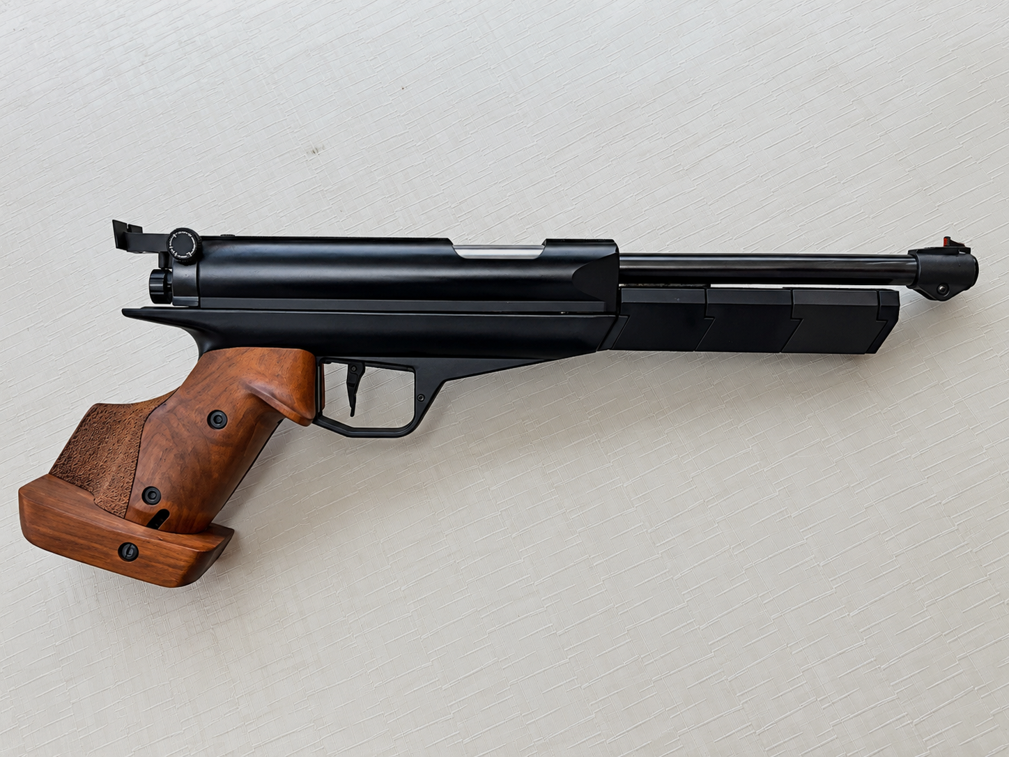 Feinwerkbau Model 80 – Caliber 4.5 mm (.177), image 1 of 3
