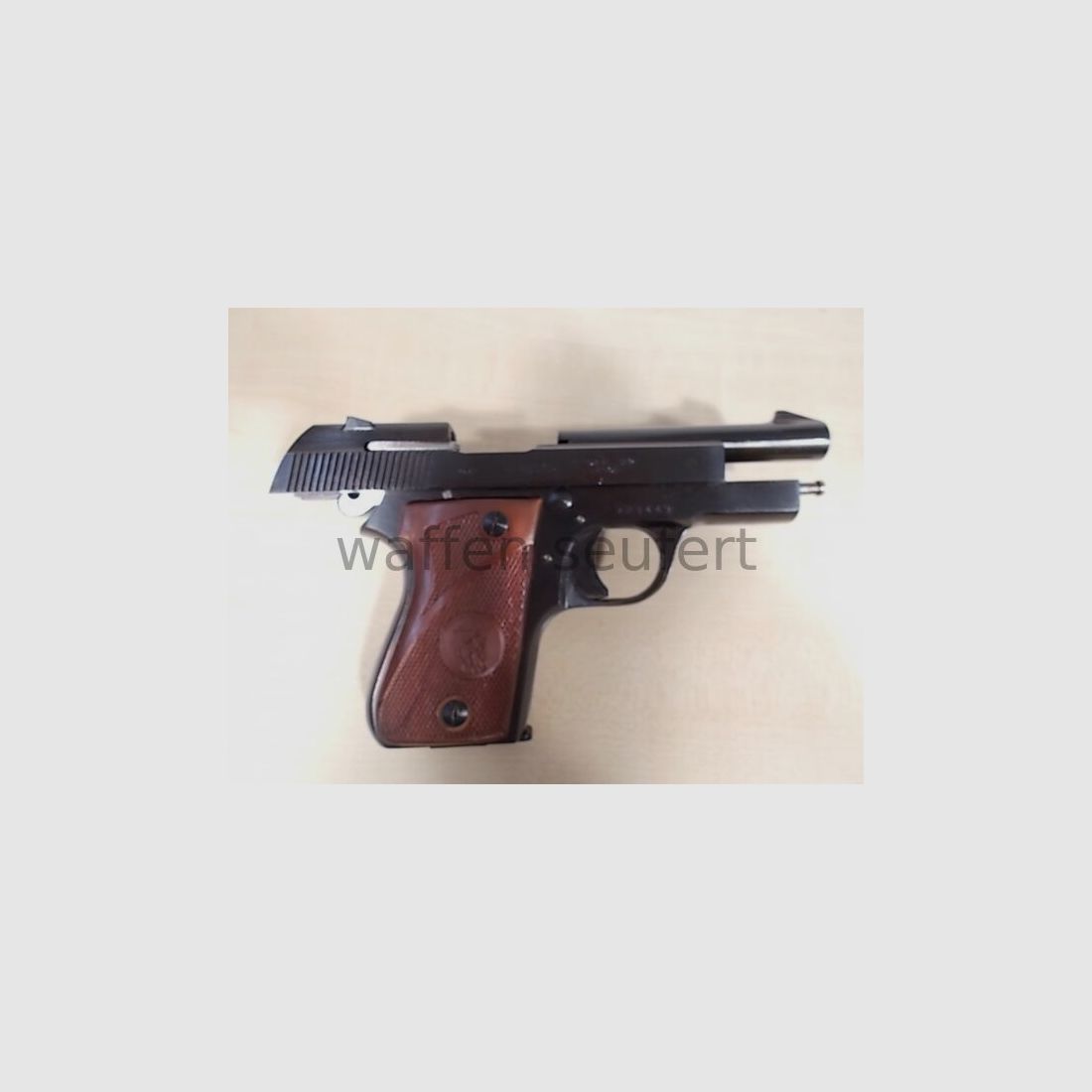Unique Mod. L in case