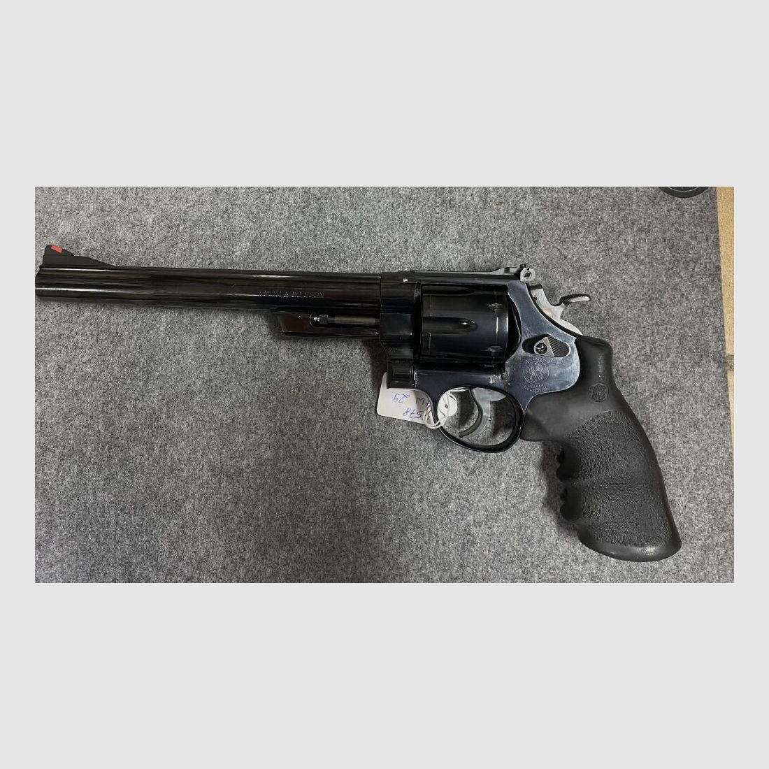 Smith + Wesson 29