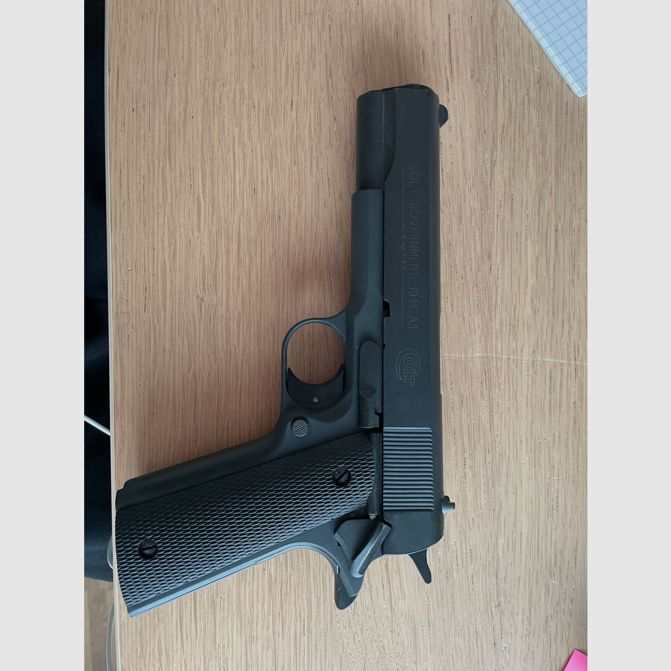 Colt Schreckschuss Pistole Government 1911 A1