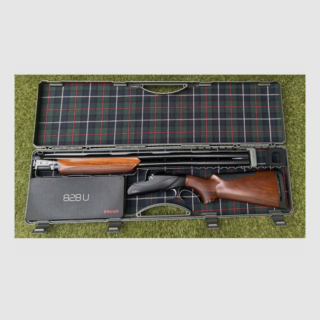Benelli U828 black 12/76 im Koffer 12/76