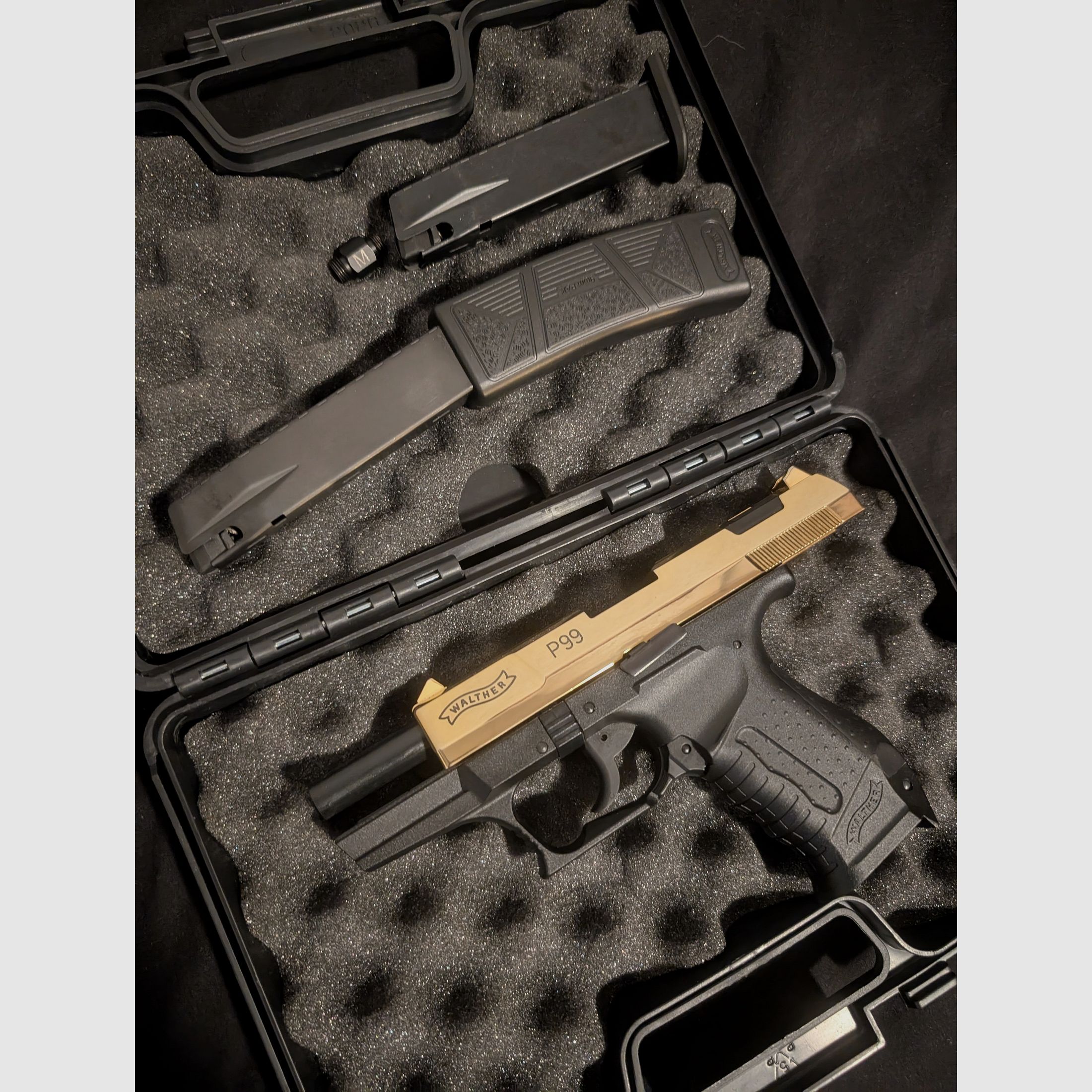 Walther P99 - P.A.K - 9mm (Gold) + Erweitertes Magazin 