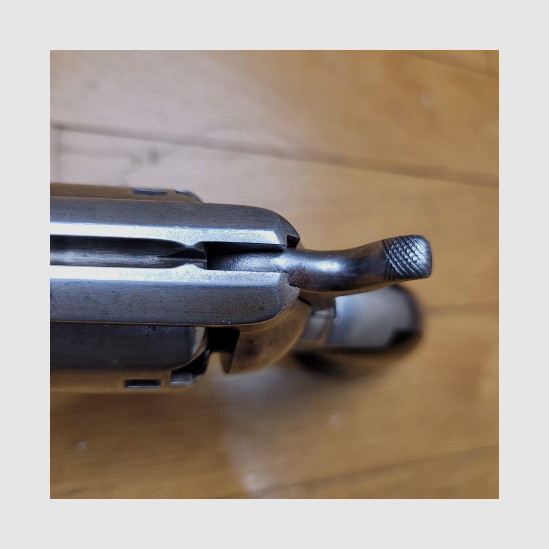 Exceptionnel revolver militaire Remigton 1861 Old Army Model d&rsquo;époque – Arme de la Guerre de Sécession – Calibre 44 – Mono matricule sauf barillet – 10000 armes produites seulement et dans une rare variante qui plus est ! – Excellent état esthétique, mécanique et canon – Pièce d&rsquo;exception !, image 21 sur 41